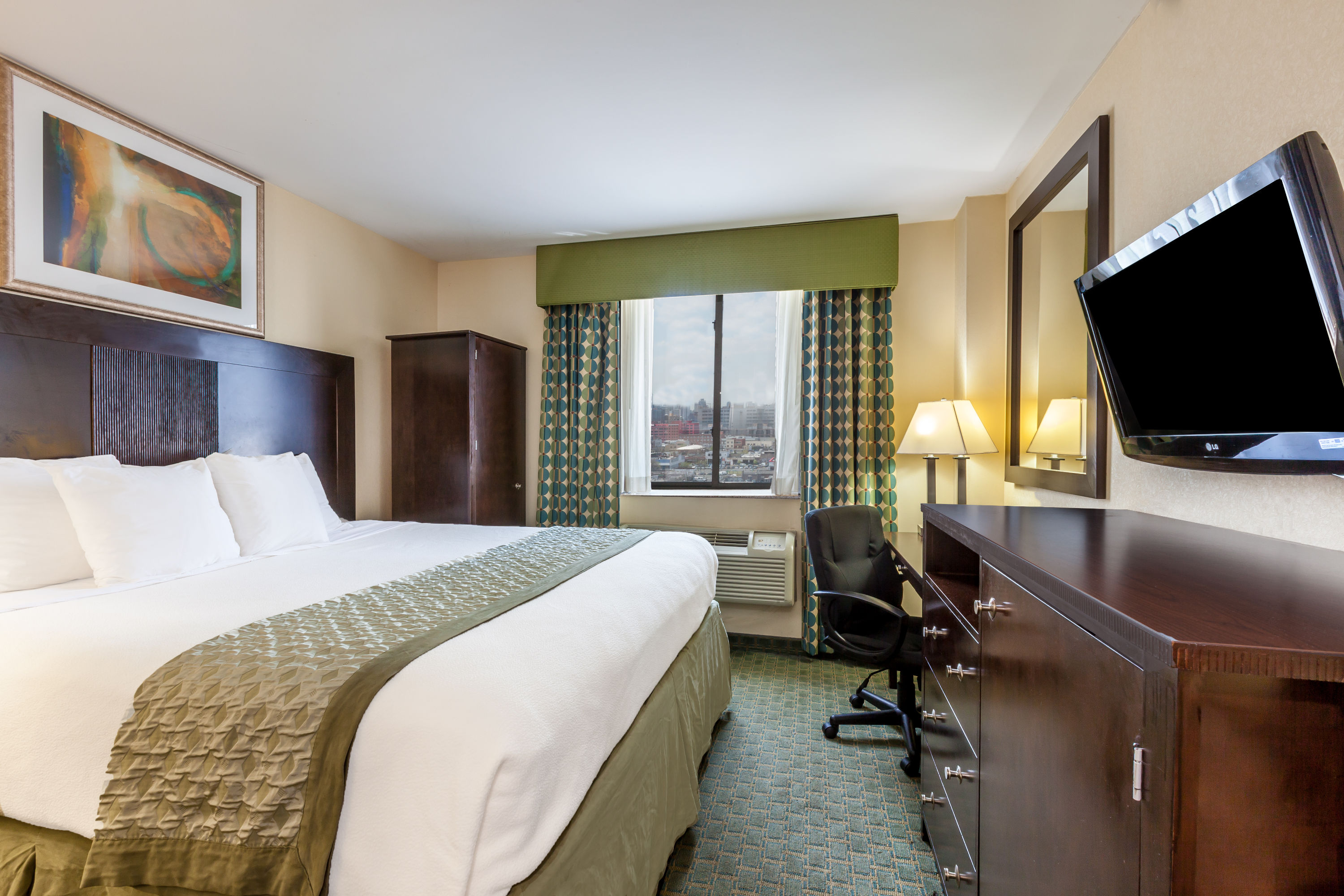 Ramada By Wyndham Long Island City Long Island City Ny