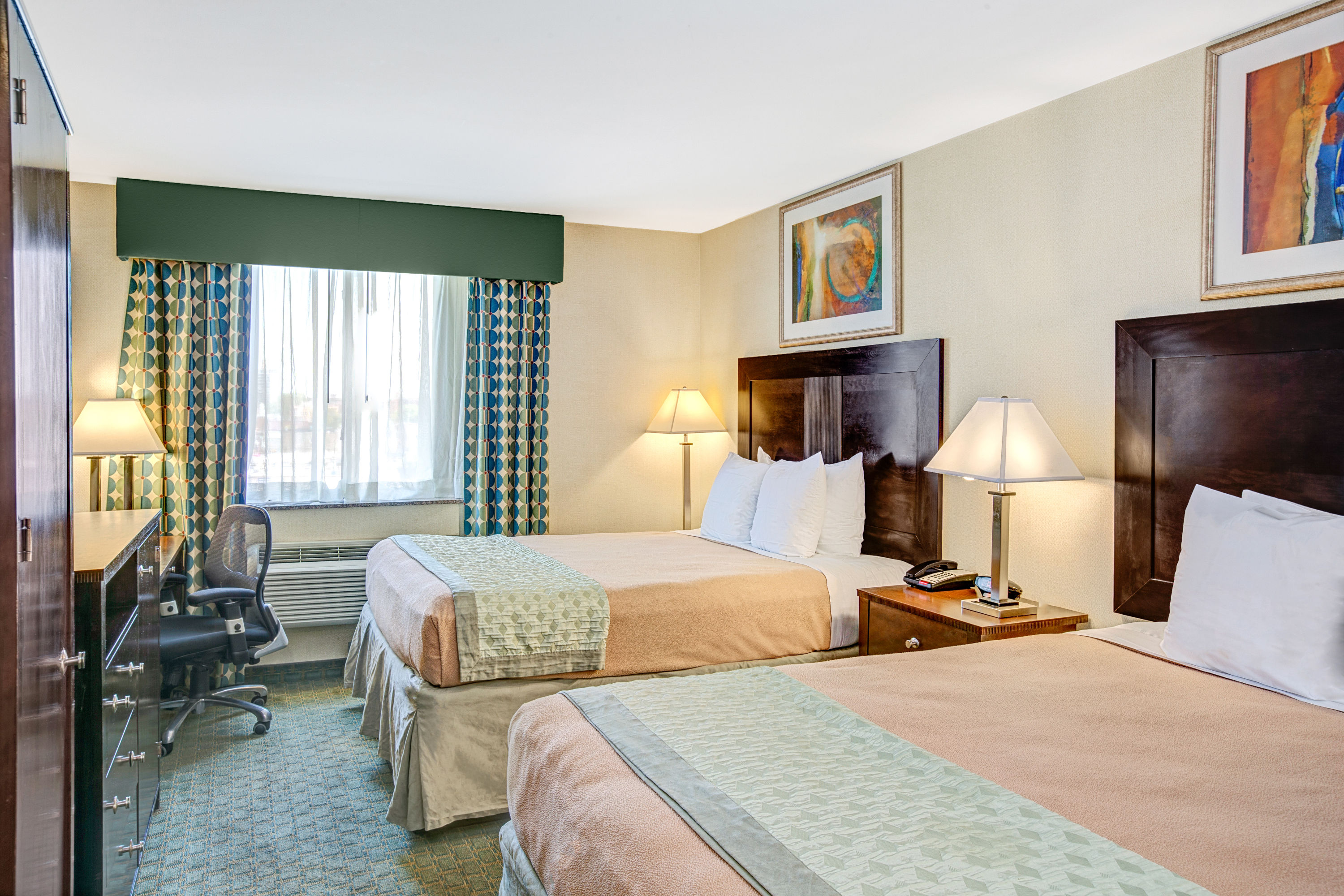 Ramada By Wyndham Jamaica Queens Queens Ny Hotels