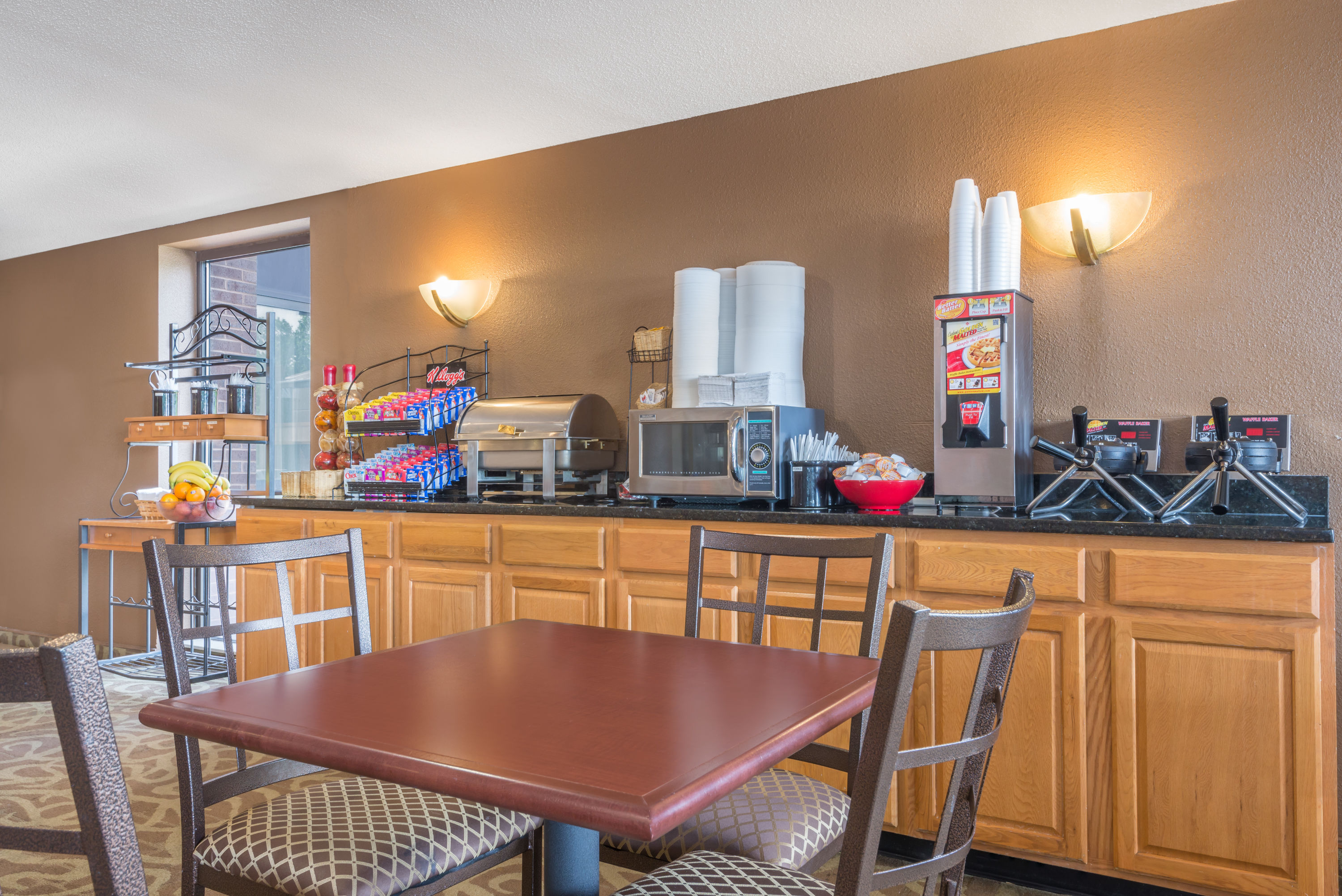 Ramada by Wyndham Columbus North Columbus OH Hotels
