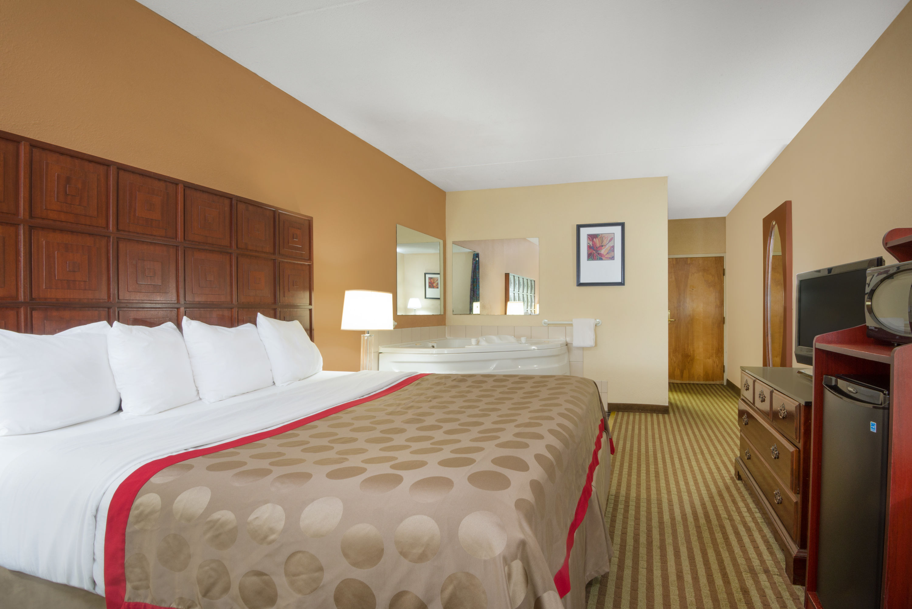 Ramada by Wyndham Columbus North Columbus OH Hotels