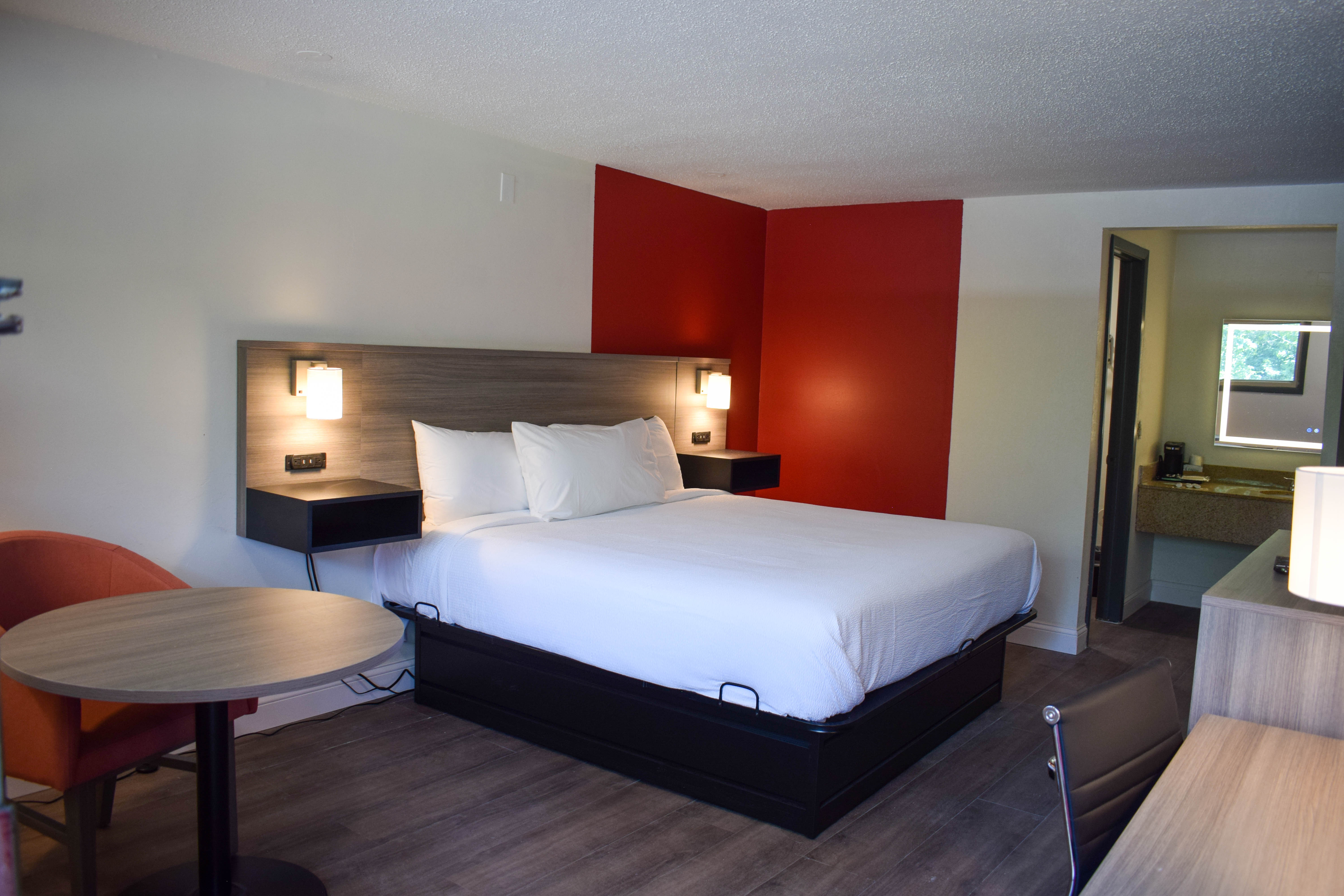 King bed guest room at the Ramada by Wyndham Cleveland Airport West in Fairview Park, Ohio