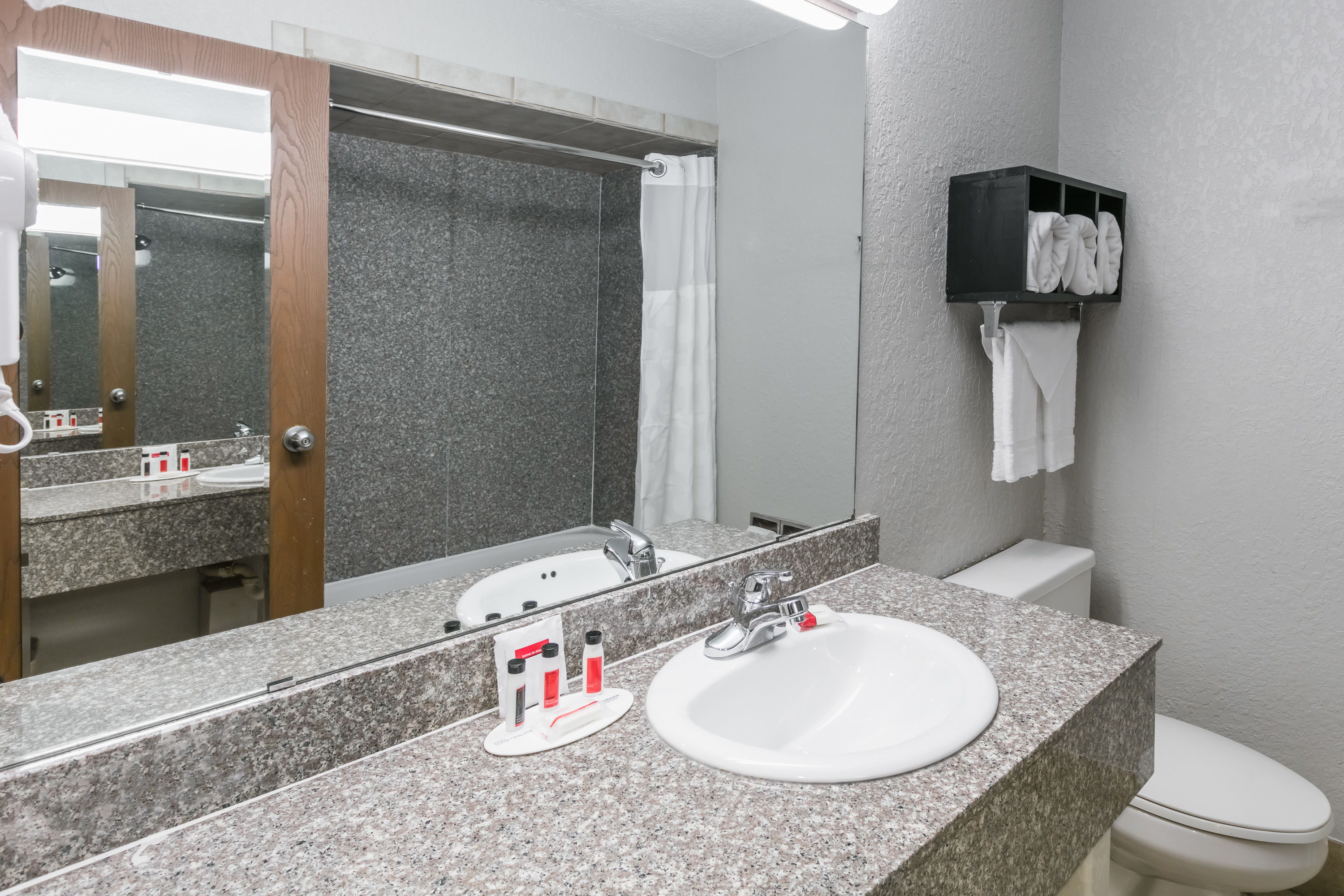 Ramada By Wyndham Oklahoma City Airport North Oklahoma