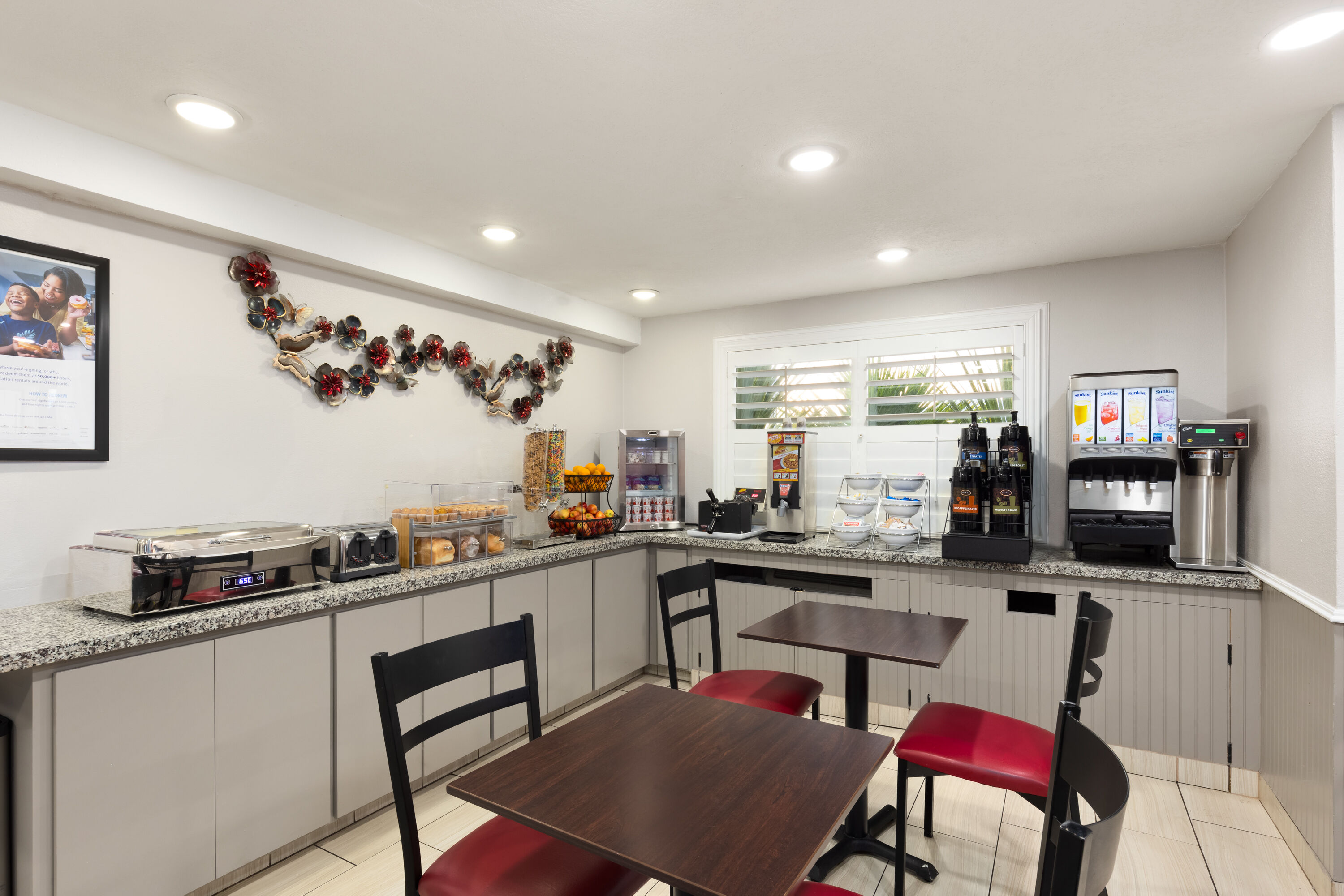 Free breakfast at Ramada by Wyndham Medford Airport North in Medford, Oregon