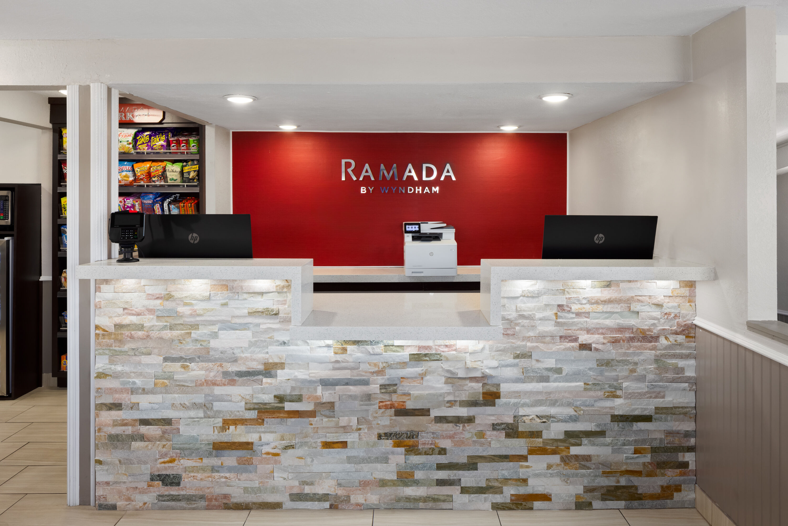 Ramada by Wyndham Medford Airport North reception in Medford, Oregon