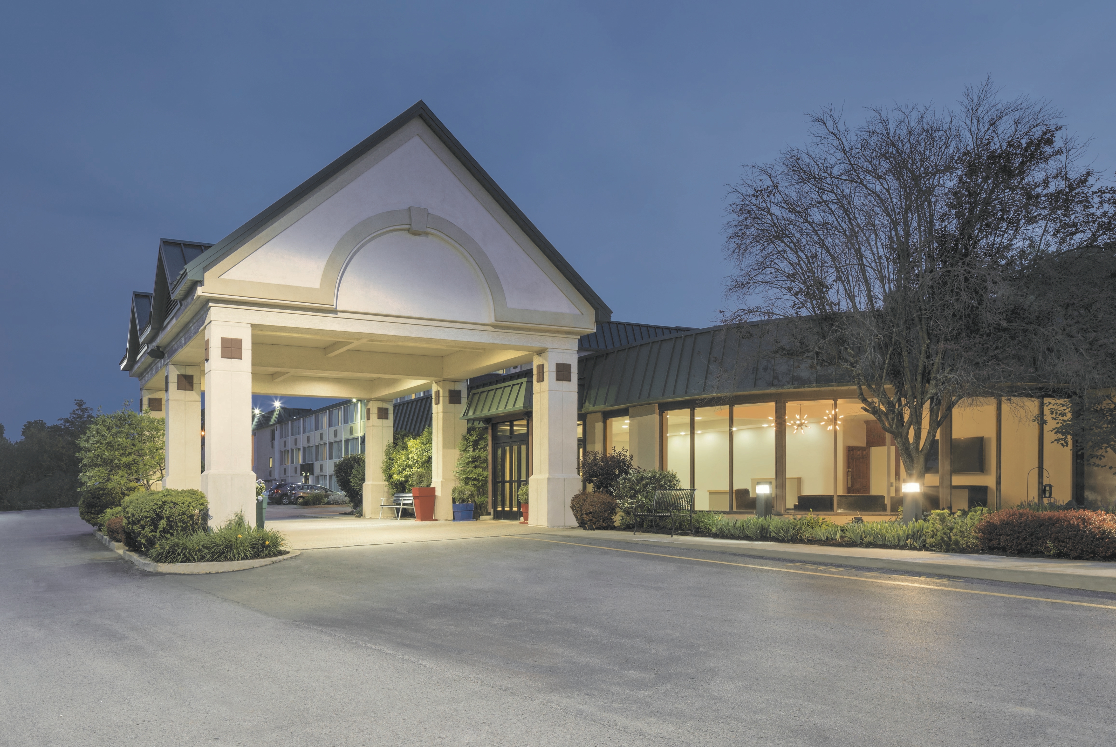 Ramada By Wyndham Beaver Falls Beaver Falls Pa Hotels