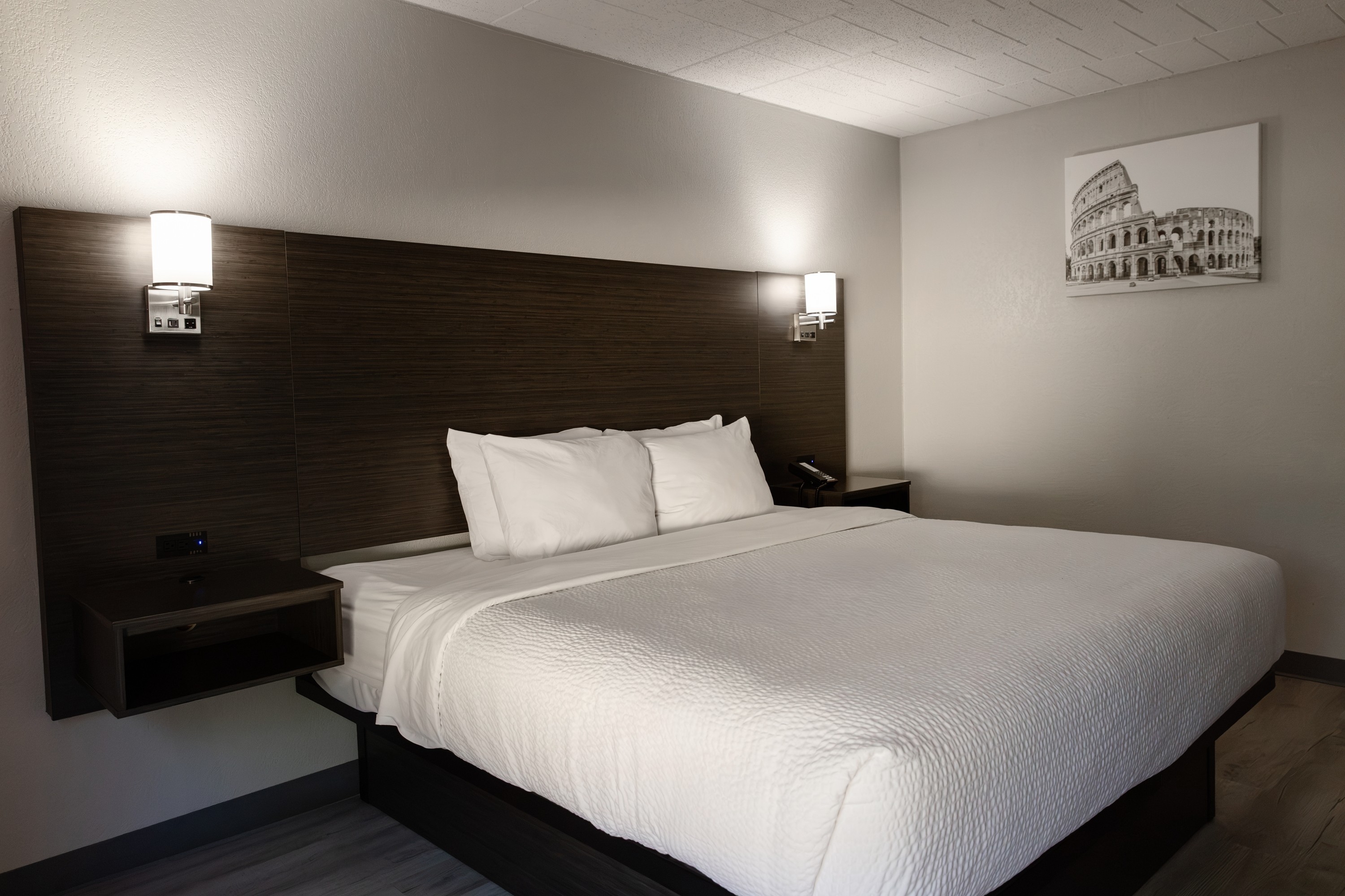Guest room at the Ramada by Wyndham New Kensington in New Kensington, Pennsylvania