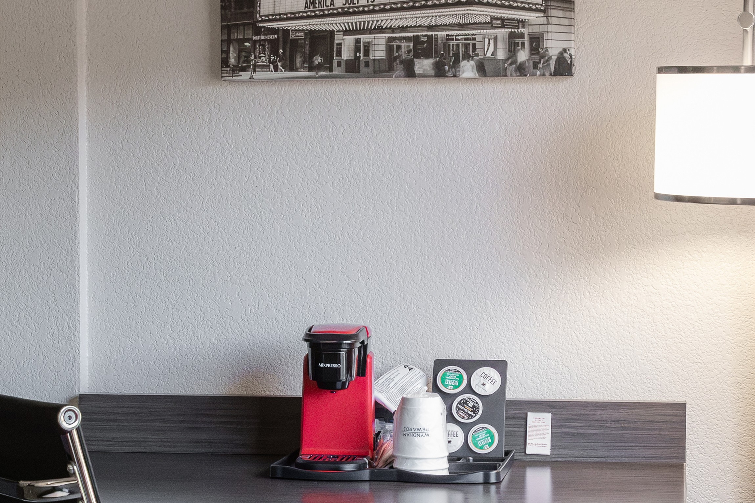 Guest room feature at the Ramada by Wyndham New Kensington in New Kensington, Pennsylvania