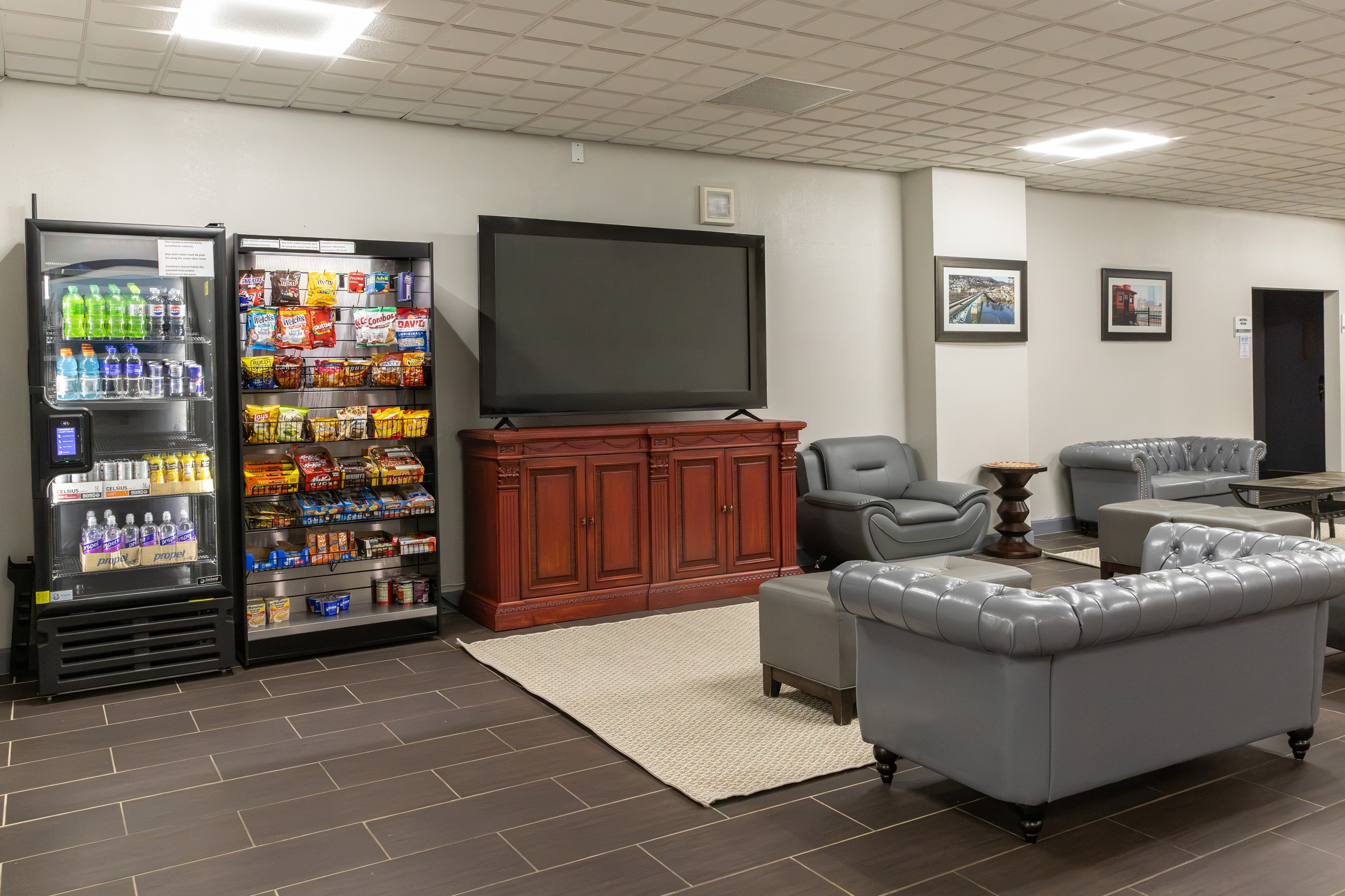 Mart at Ramada by Wyndham New Kensington in New Kensington, Pennsylvania