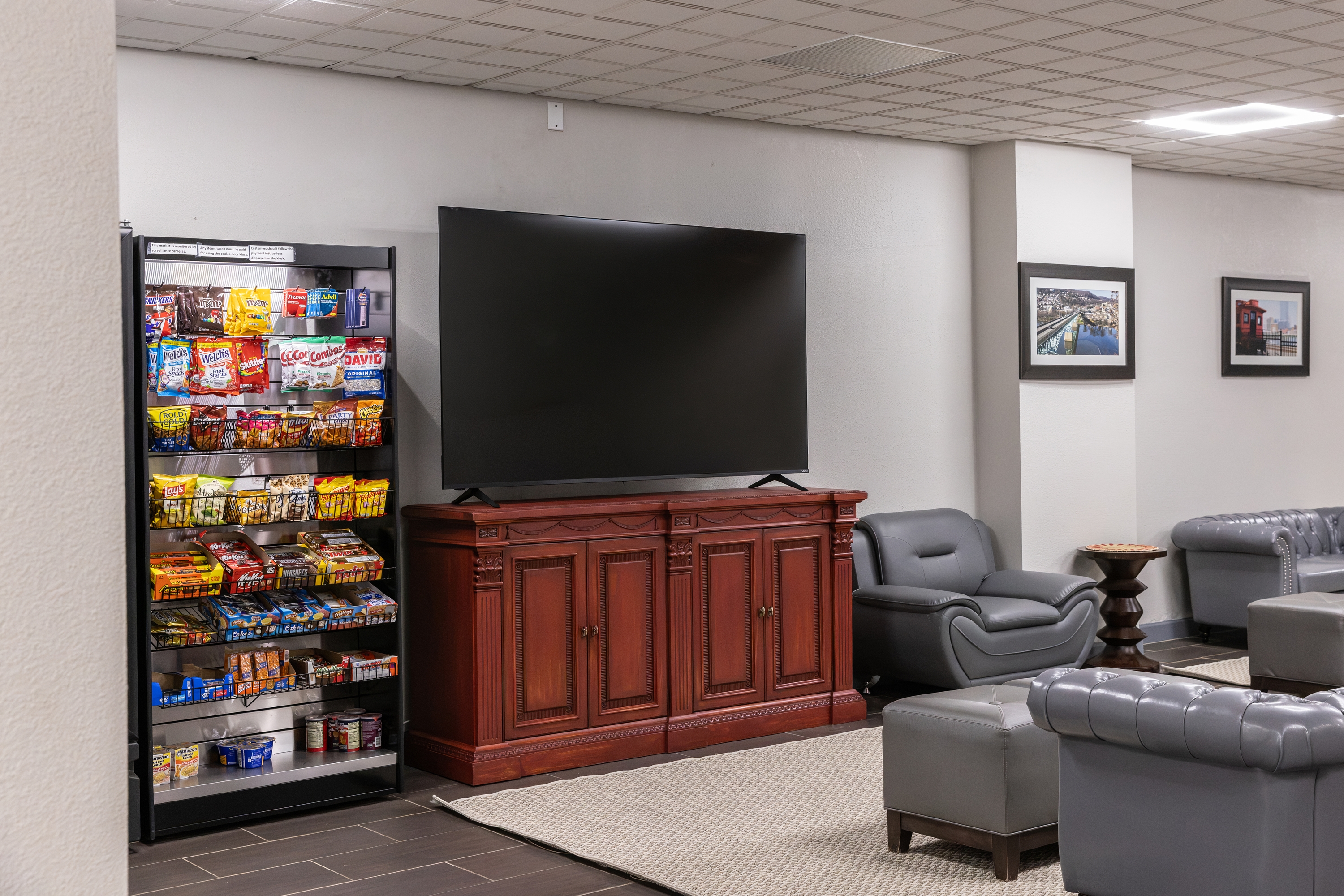 Mart at Ramada by Wyndham New Kensington in New Kensington, Pennsylvania