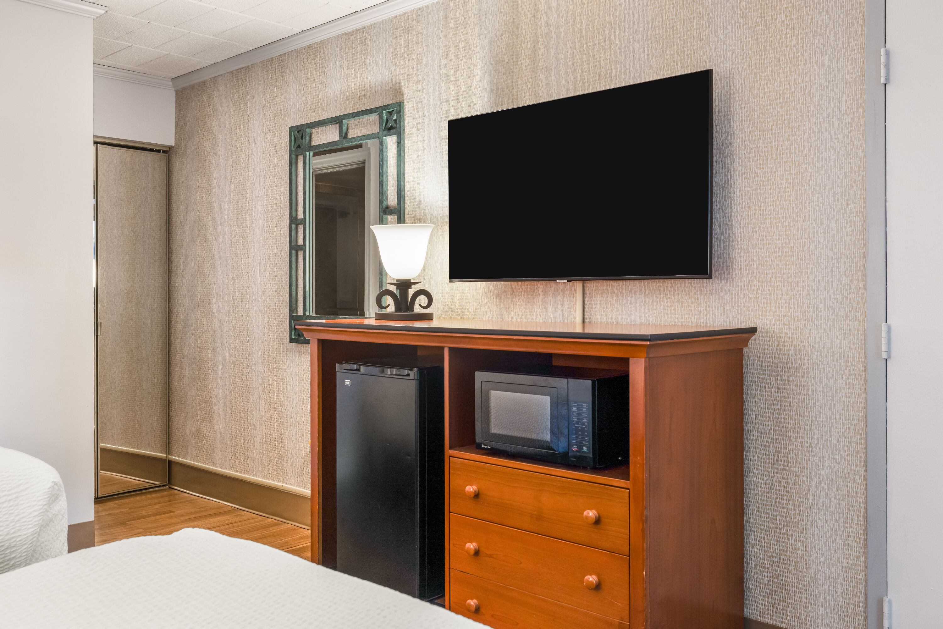 Double bed guest room at the Ramada by Wyndham State College Hotel & Conference Center in State College, Pennsylvania