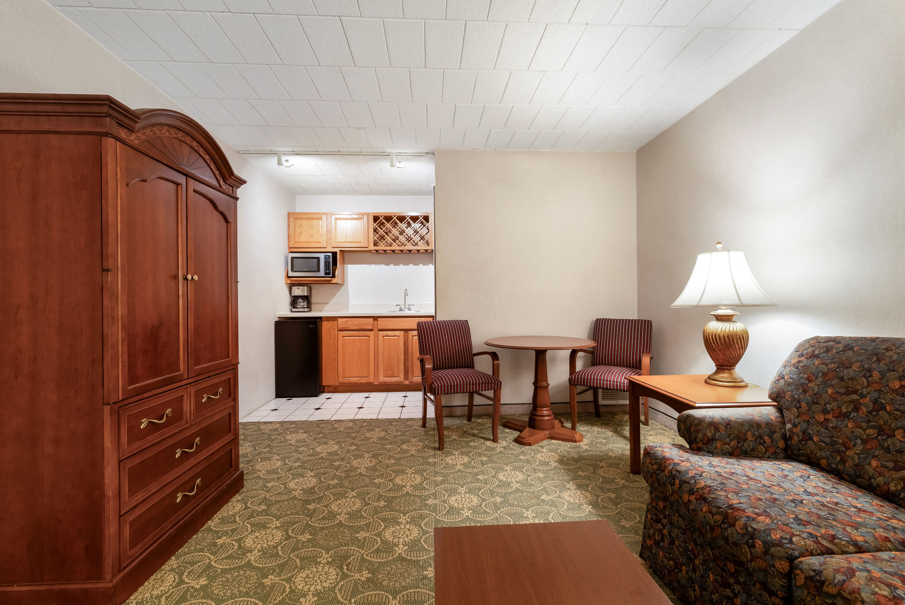 Ramada by Wyndham State College Hotel & Conference Center suite in State College, Pennsylvania