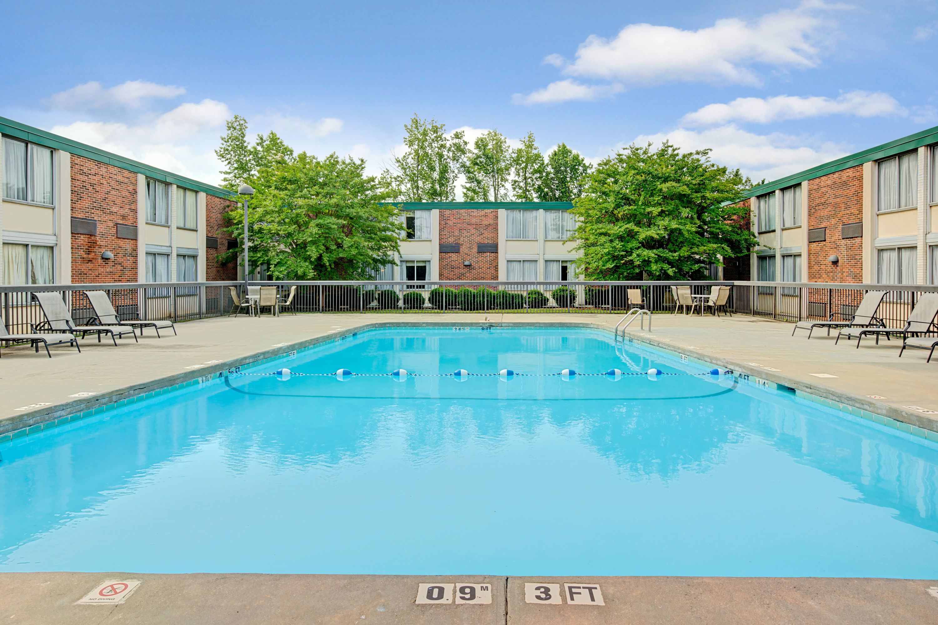 Ramada By Wyndham Rock Hill Rock Hill Sc Hotels