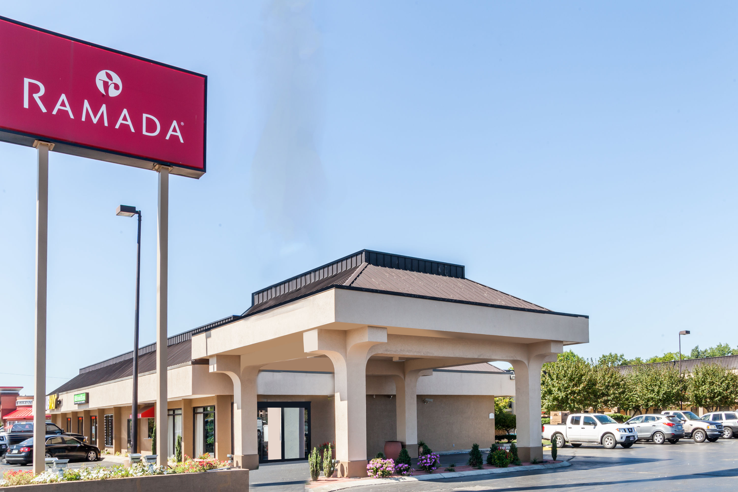 Ramada By Wyndham Lebanon Lebanon Tn Hotels