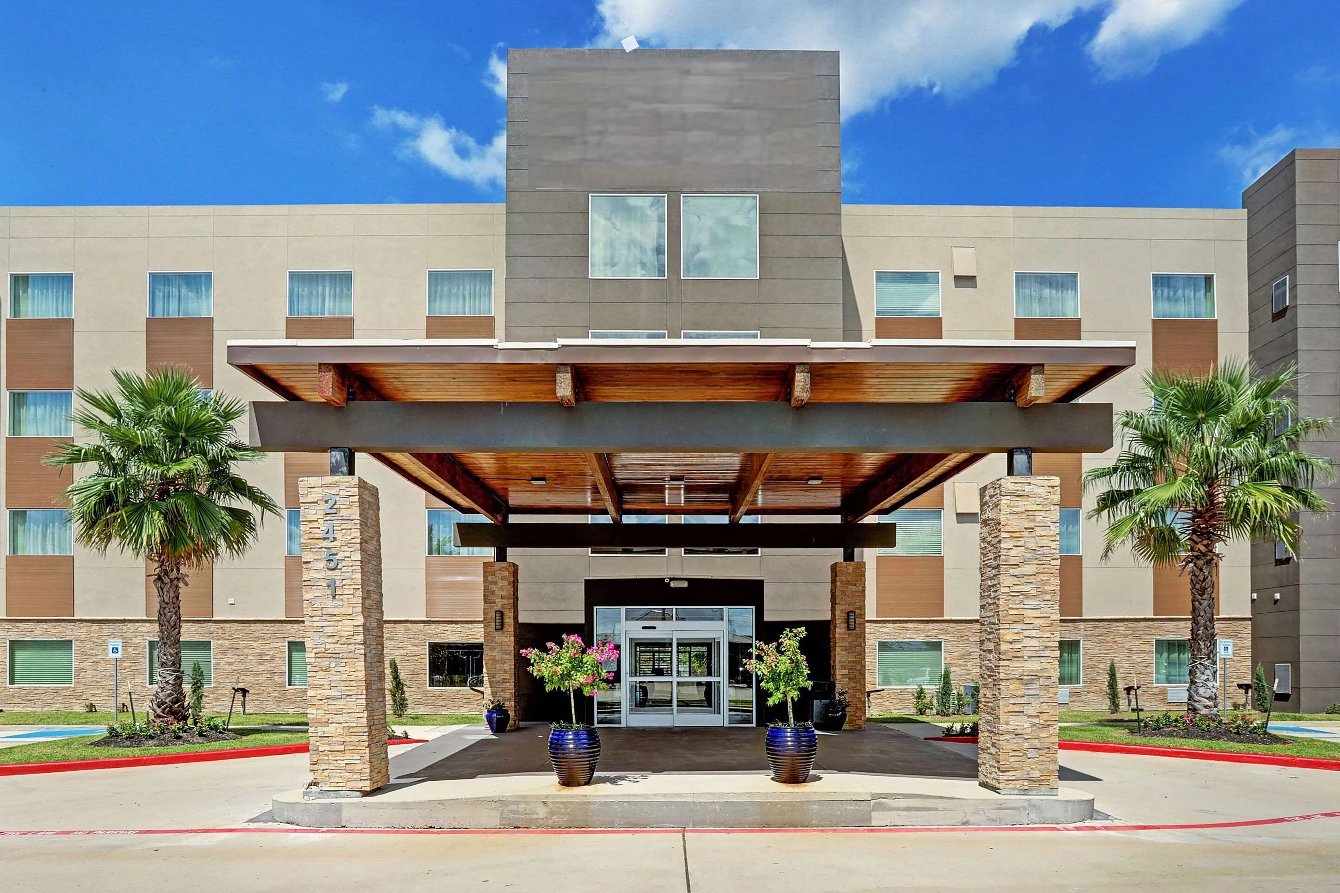 Exterior of Ramada by Wyndham Houston Westchase hotel in Houston, Texas