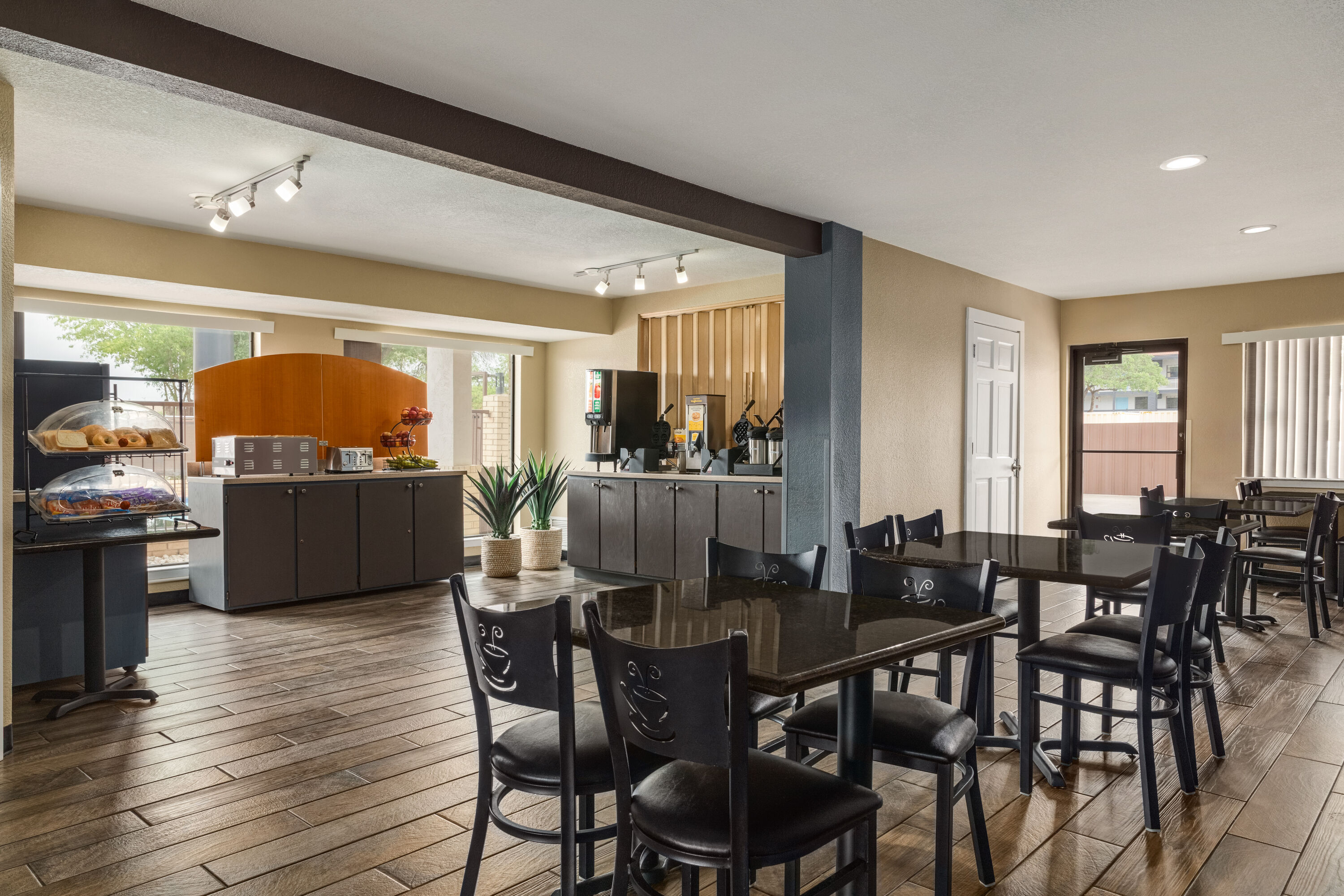 Ramada by Wyndham San Antonio Near SeaWorld/Lackland AFB restaurant buffet in San Antonio, Texas