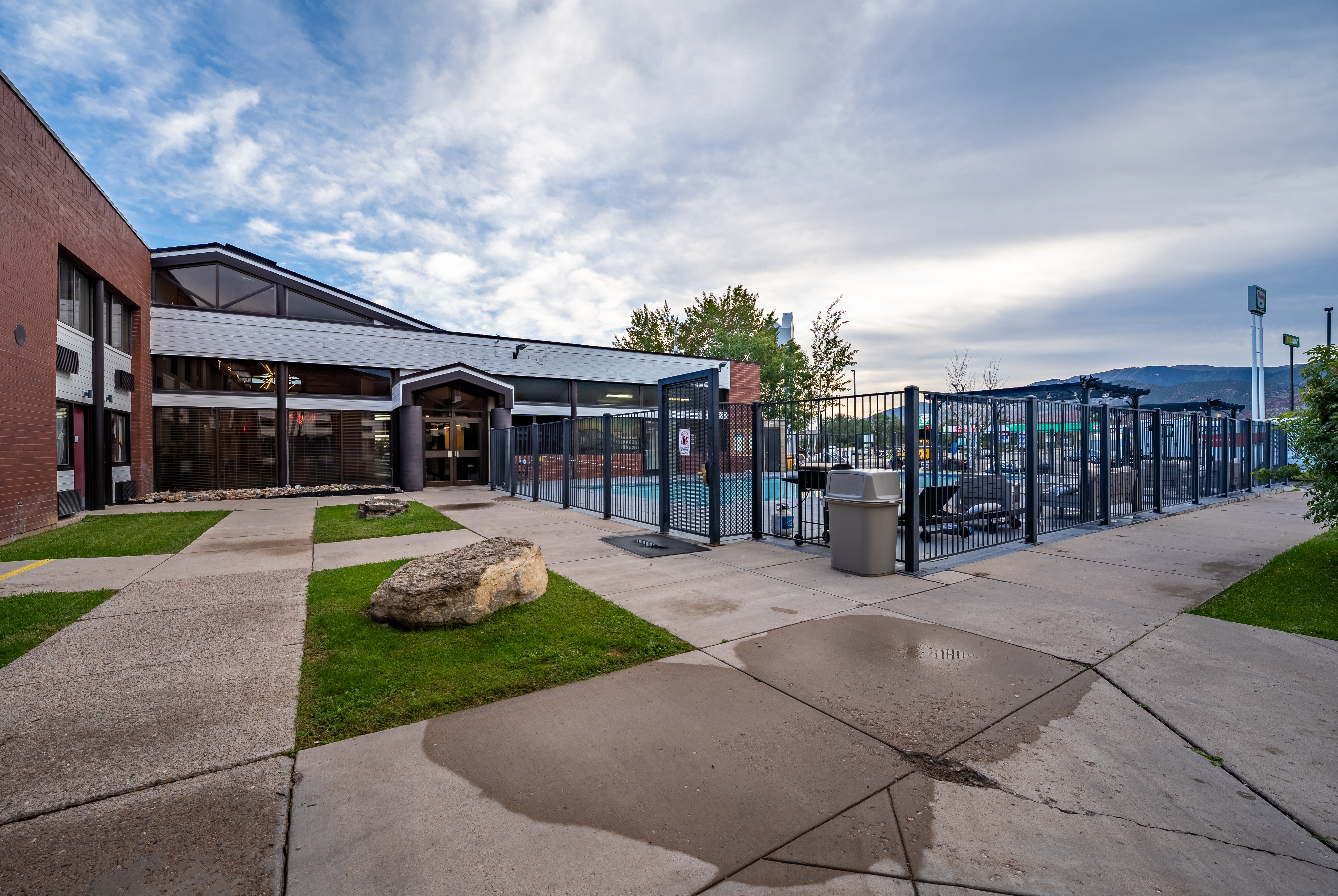 Pool daytime image at the Ramada by Wyndham Cedar City in Cedar City, Utah