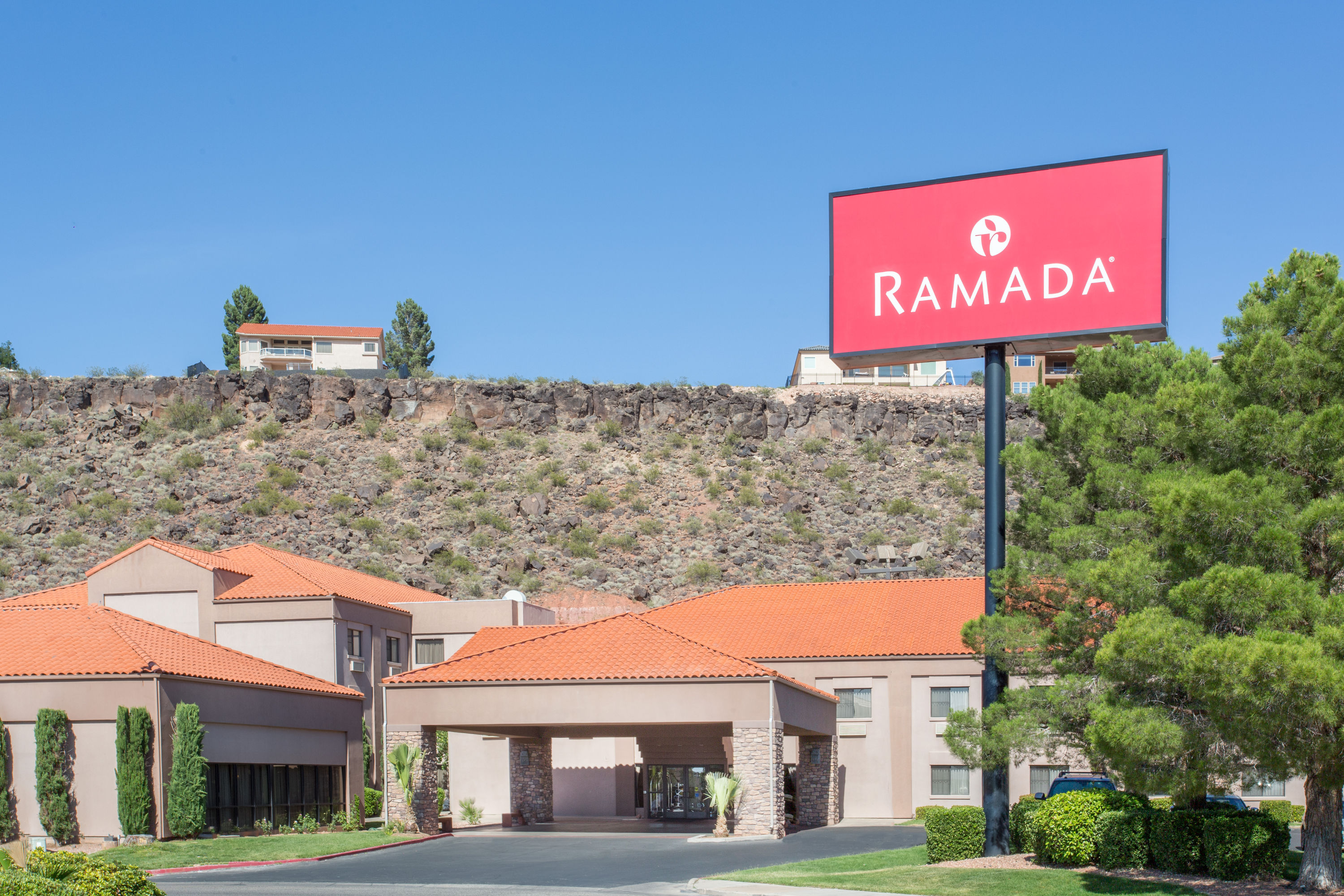 Ramada By Wyndham St George Saint George Ut Hotels