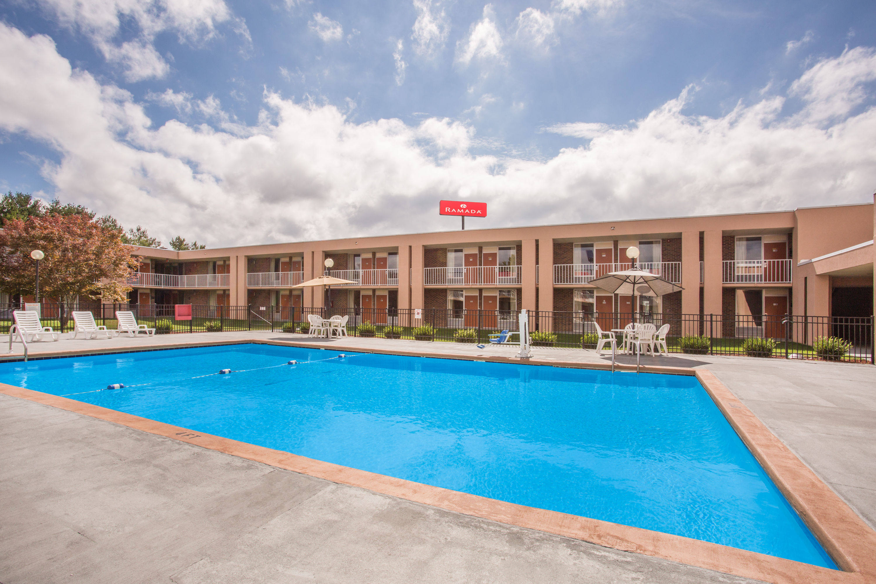 Ramada By Wyndham Wytheville Wytheville Va Hotels