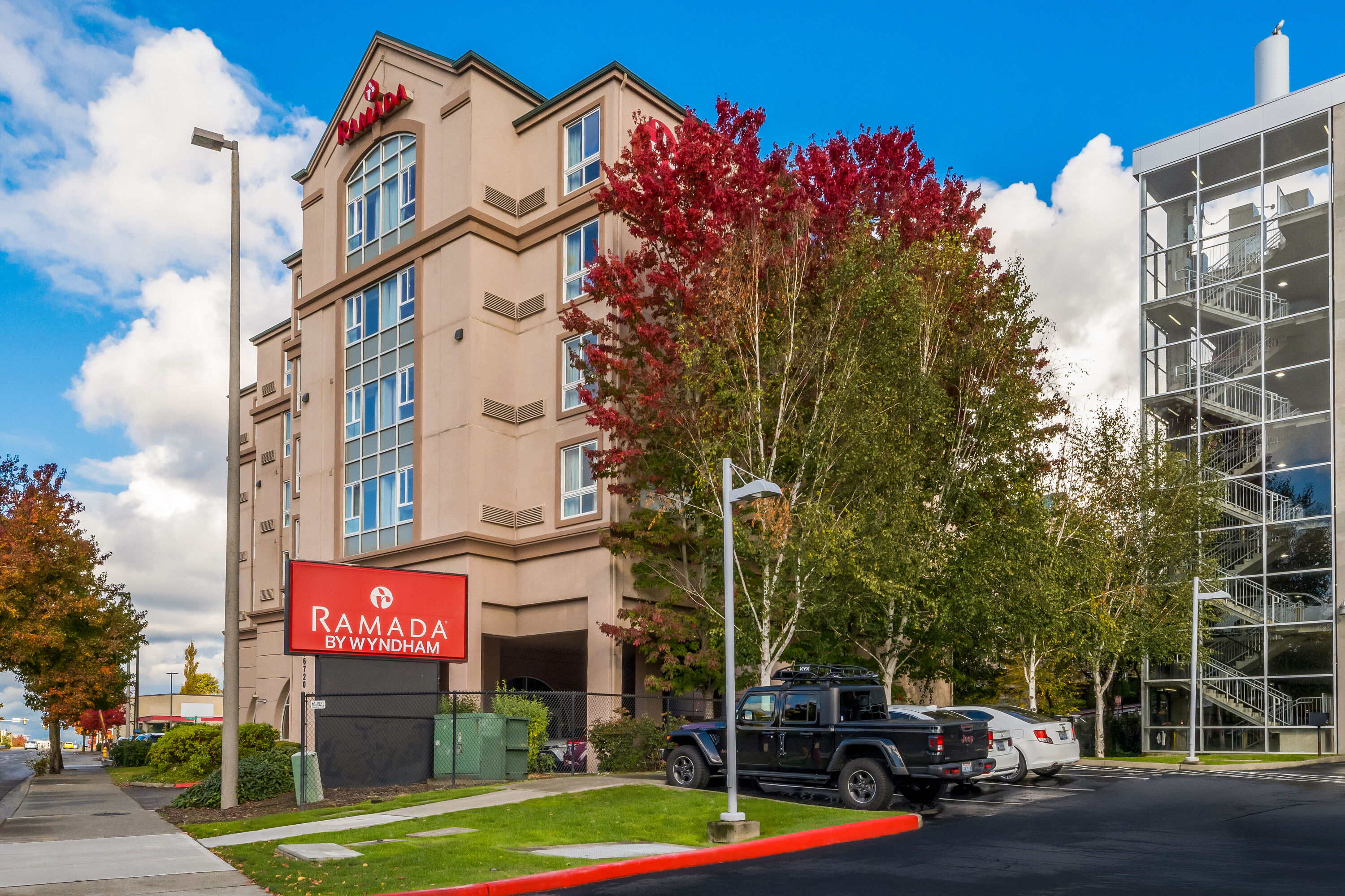 Ramada by Wyndham SeaTac Airport