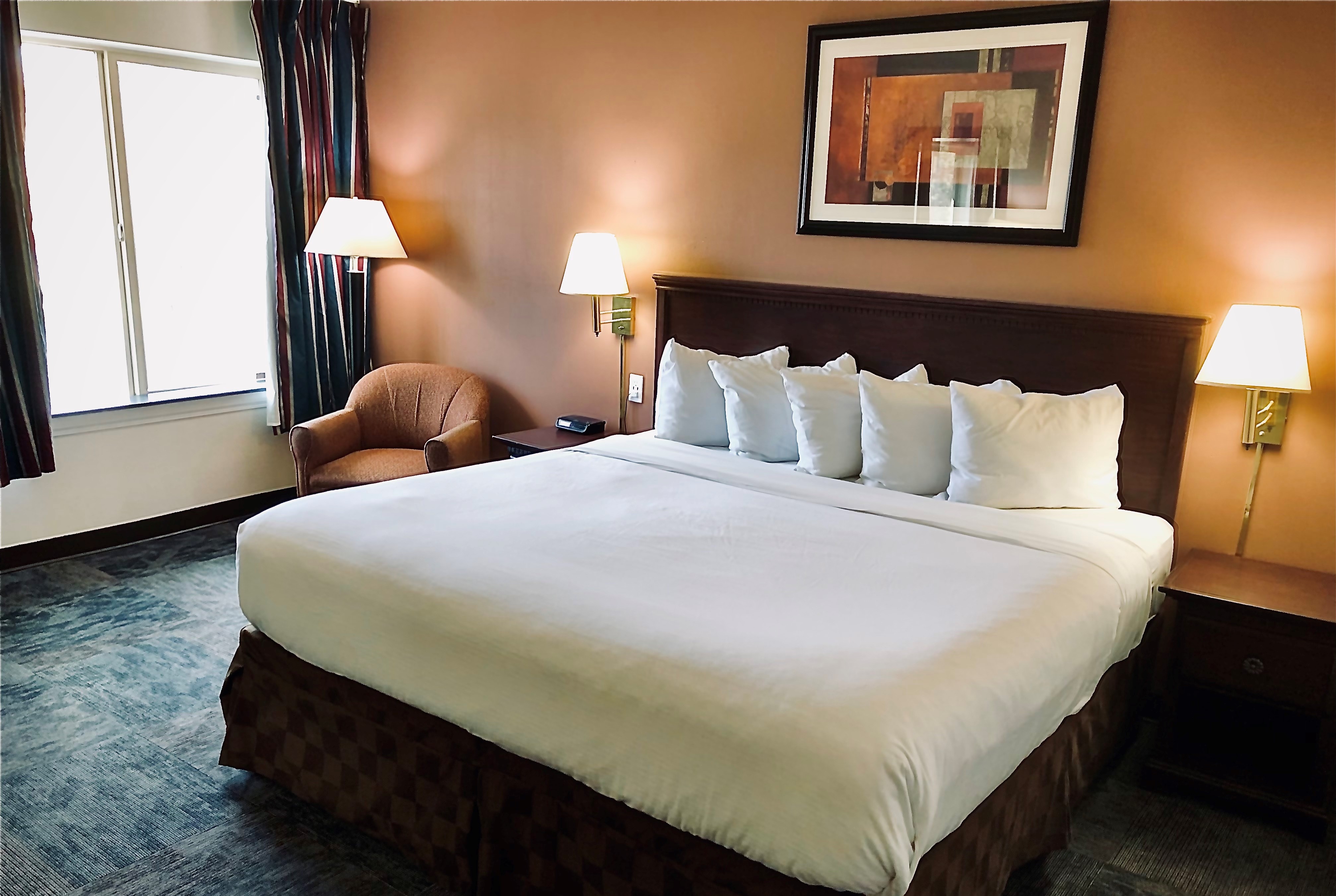 Guest room at the Ramada by Wyndham Spokane Valley in Spokane Valley, Washington