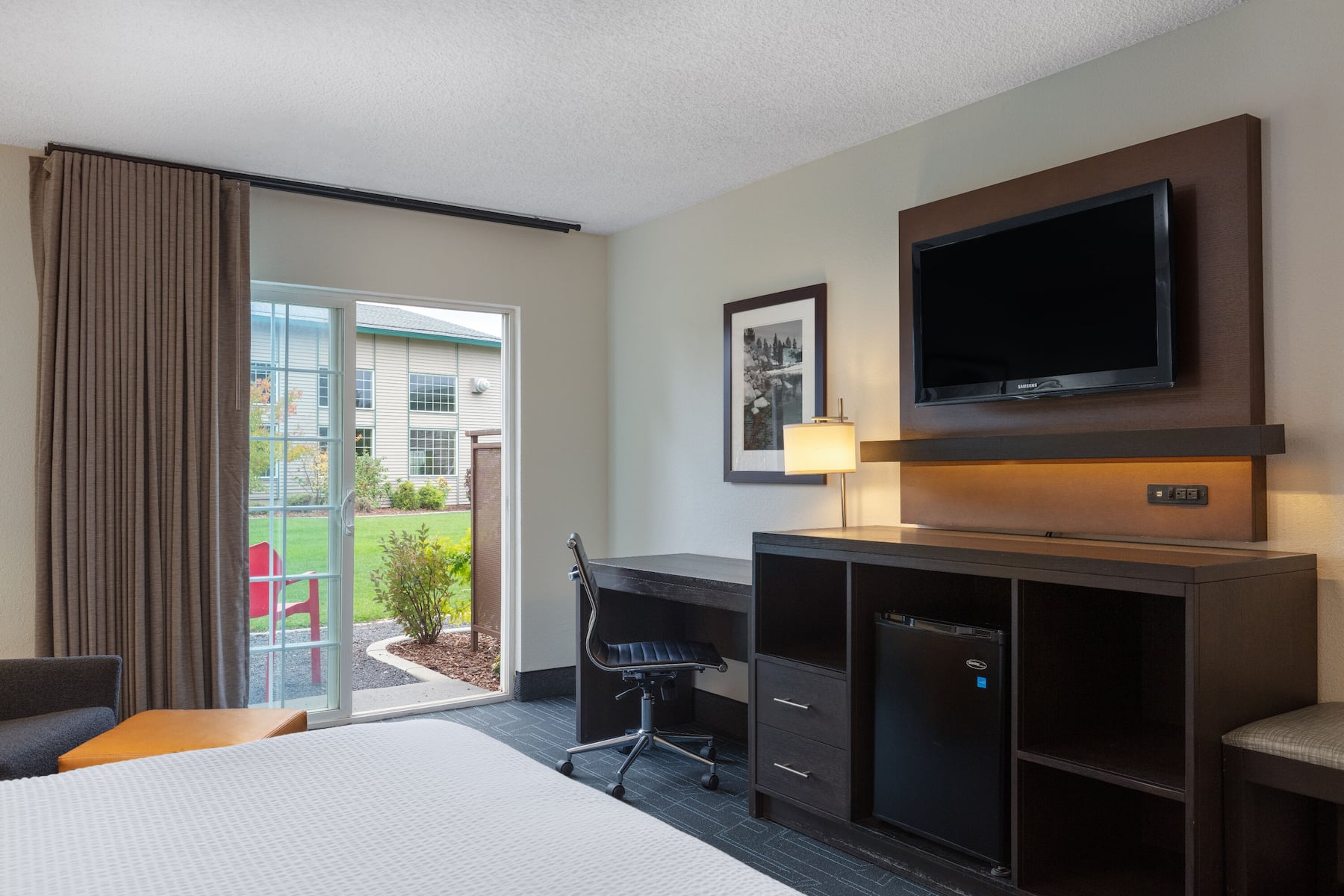 Spokane Airport Hotels Park And Fly www.wyndhamhotels.com