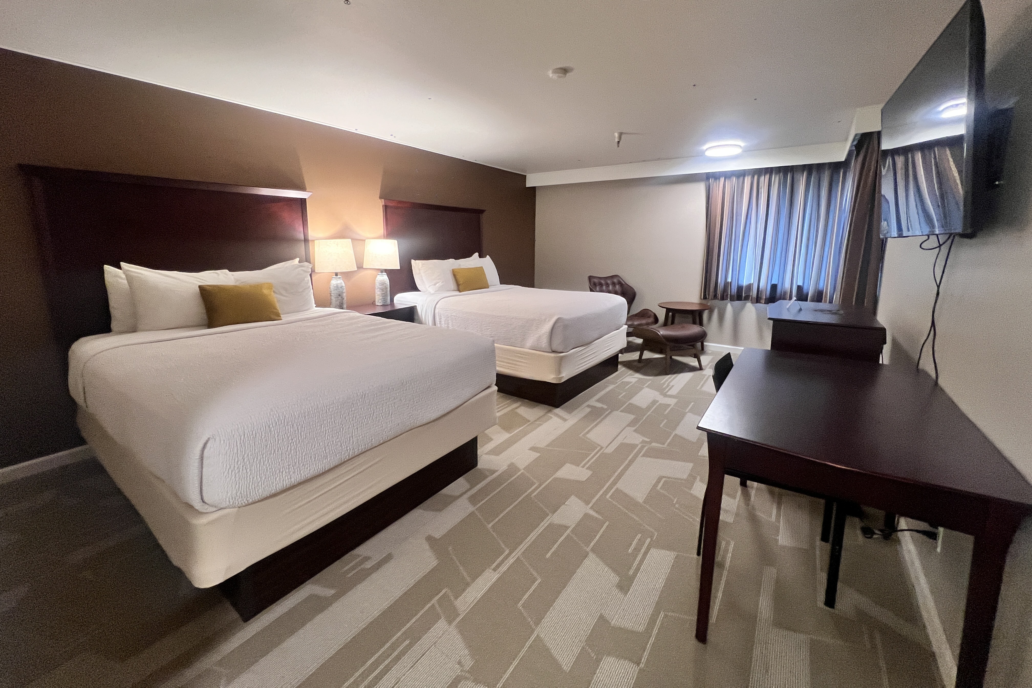 Guest room at the Ramada by Wyndham Tukwila Southcenter in Tukwila, Washington