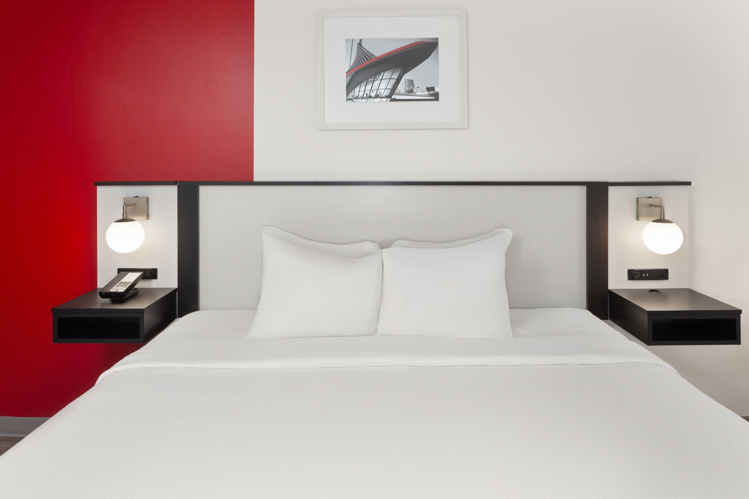 Guest room at the Ramada by Wyndham Milwaukee in Milwaukee, Wisconsin