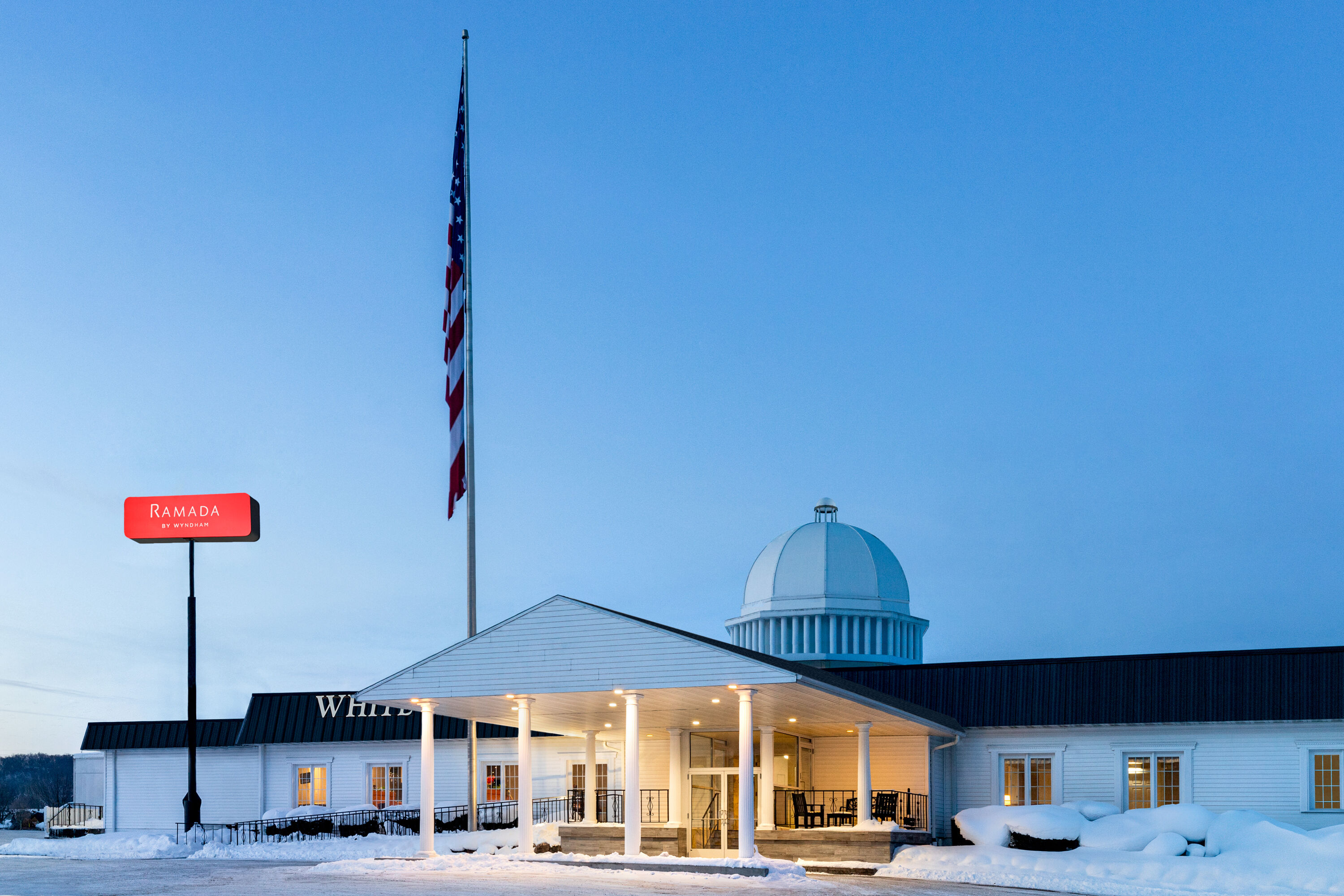 Exterior of Ramada by Wyndham Richland Center hotel in Richland Center, Wisconsin