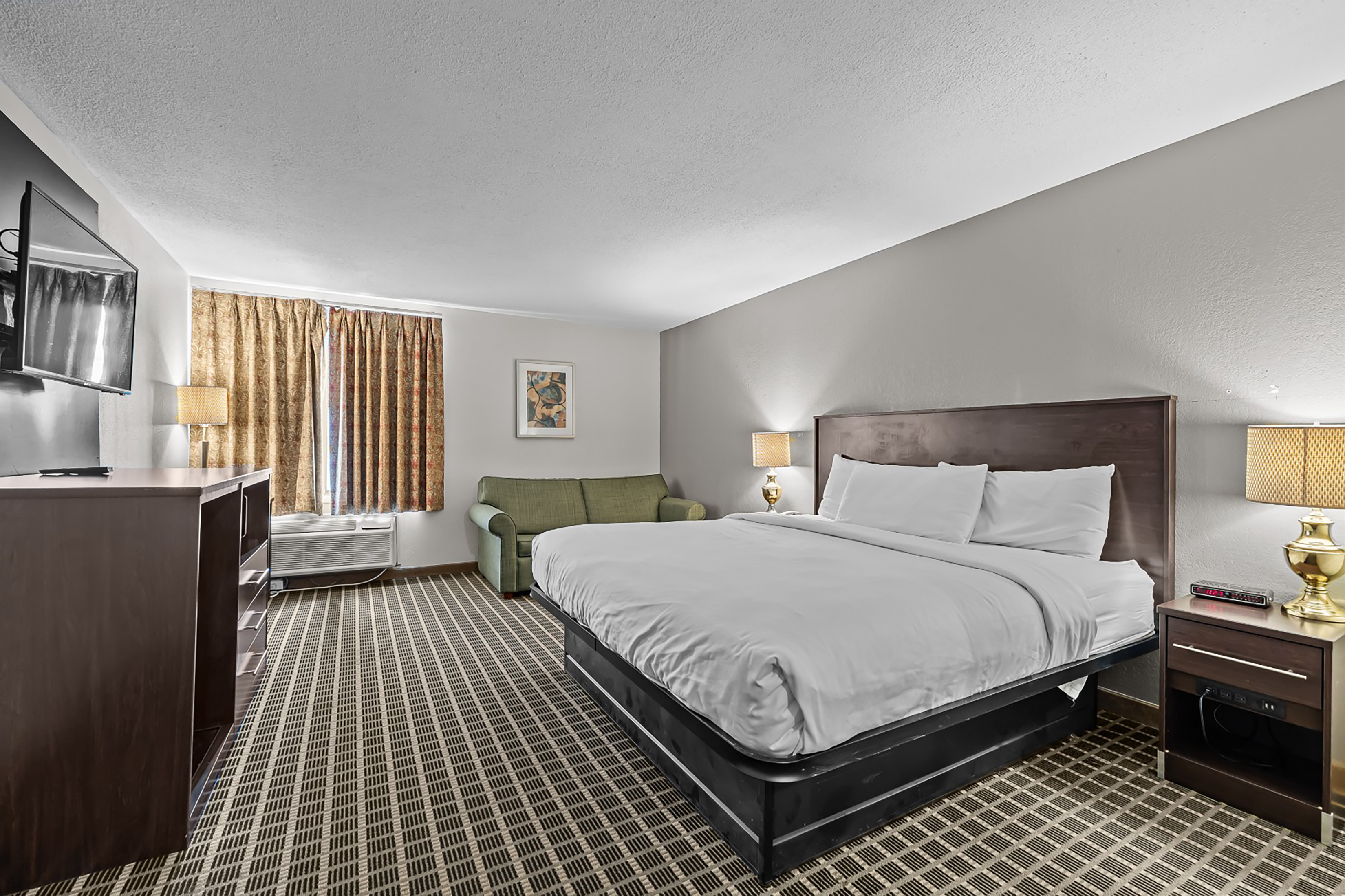 Guest room at the Ramada by Wyndham Stevens Point in Stevens point, Wisconsin