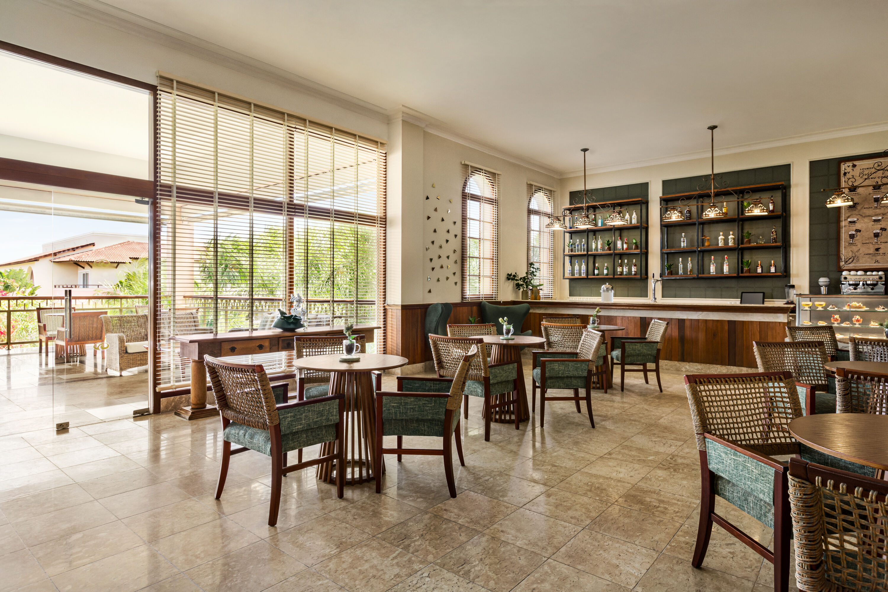 Bar at Grand Palladium Imbassai, All Inclusive Resort & Spa in Imbassai, Other than US/Canada