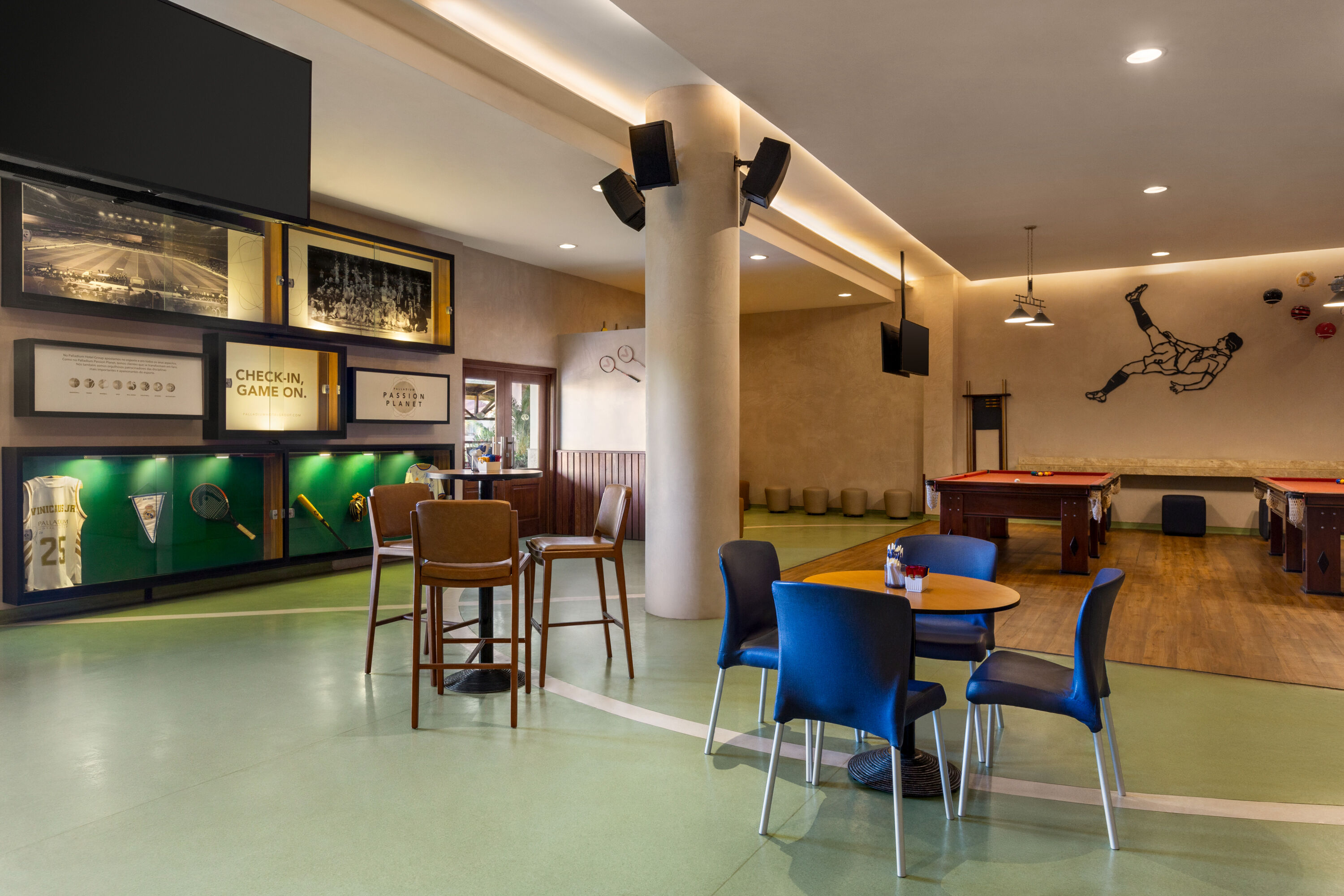 Bar at Grand Palladium Imbassai, All Inclusive Resort & Spa in Imbassai, Other than US/Canada