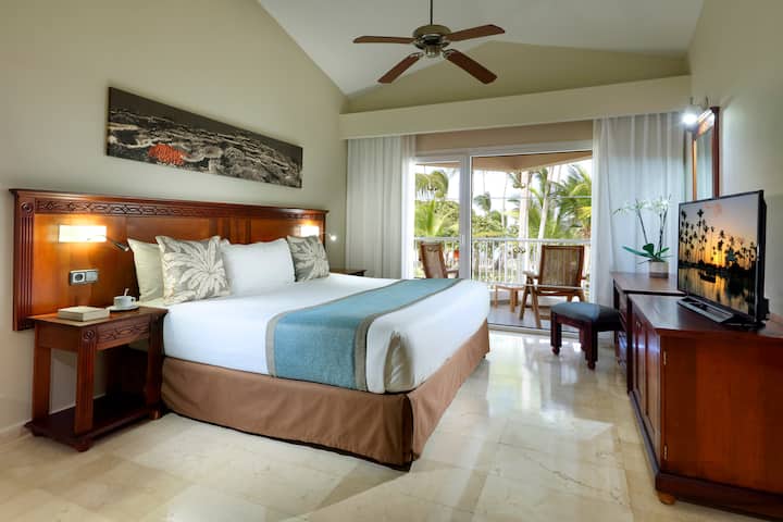 Guest room at the Grand Palladium Select Bavaro, All Inclusive Resort & Spa in Punta Cana, Other than US/Canada