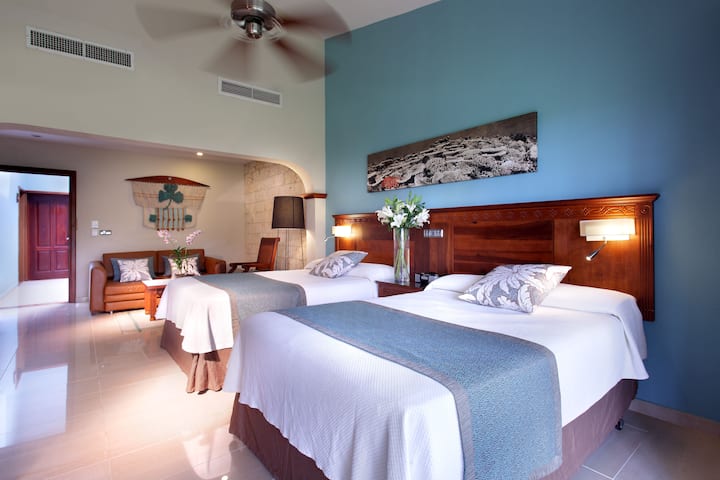 Grand Palladium Select Bavaro, All Inclusive Resort & Spa suite living room in Punta Cana, Other than US/Canada