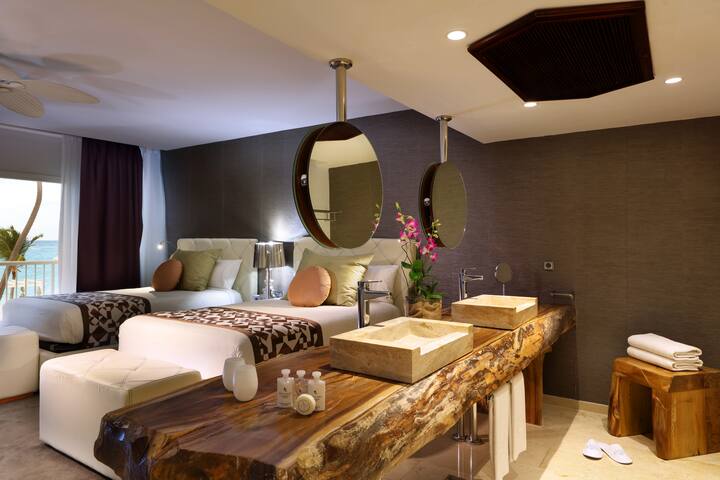 Guest room at the Grand Palladium Select Bavaro, All Inclusive Resort & Spa in Punta Cana, Other than US/Canada