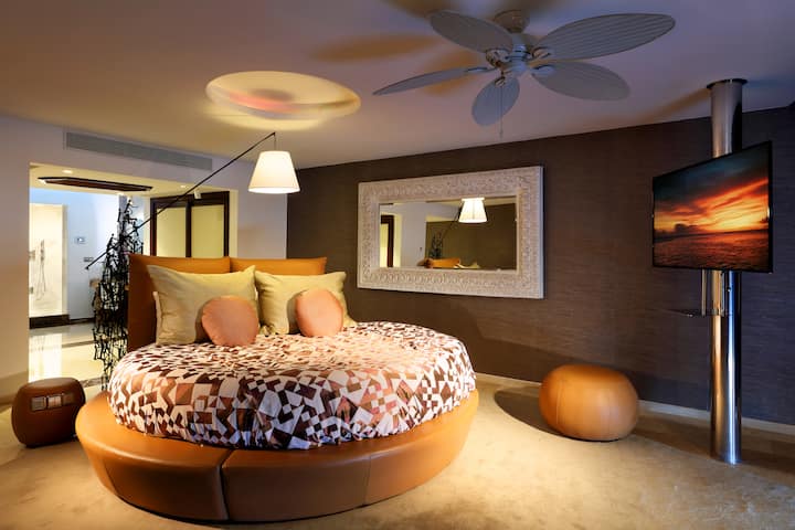 Guest room at the Grand Palladium Select Bavaro, All Inclusive Resort & Spa in Punta Cana, Other than US/Canada