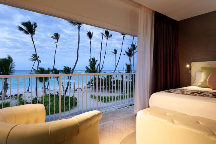 Guest room at the Grand Palladium Select Bavaro, All Inclusive Resort & Spa in Punta Cana, Other than US/Canada