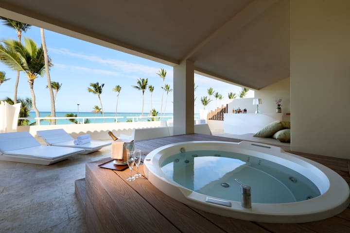 Guest room at the Grand Palladium Select Bavaro, All Inclusive Resort & Spa in Punta Cana, Other than US/Canada