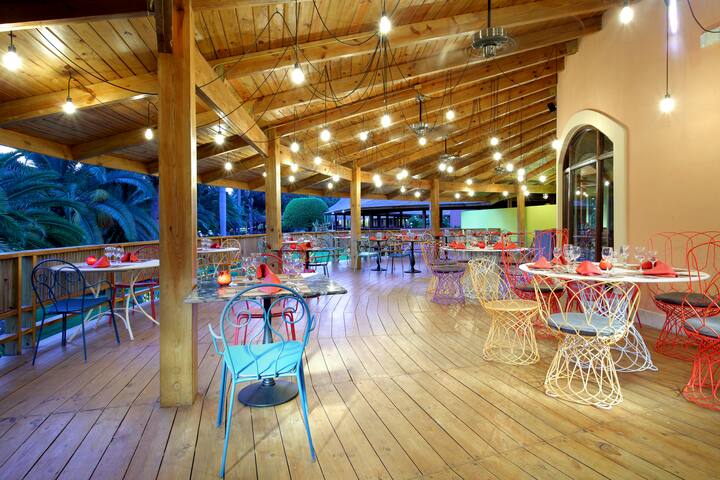 Grand Palladium Select Bavaro, All Inclusive Resort & Spa restaurant in Punta Cana, Other than US/Canada