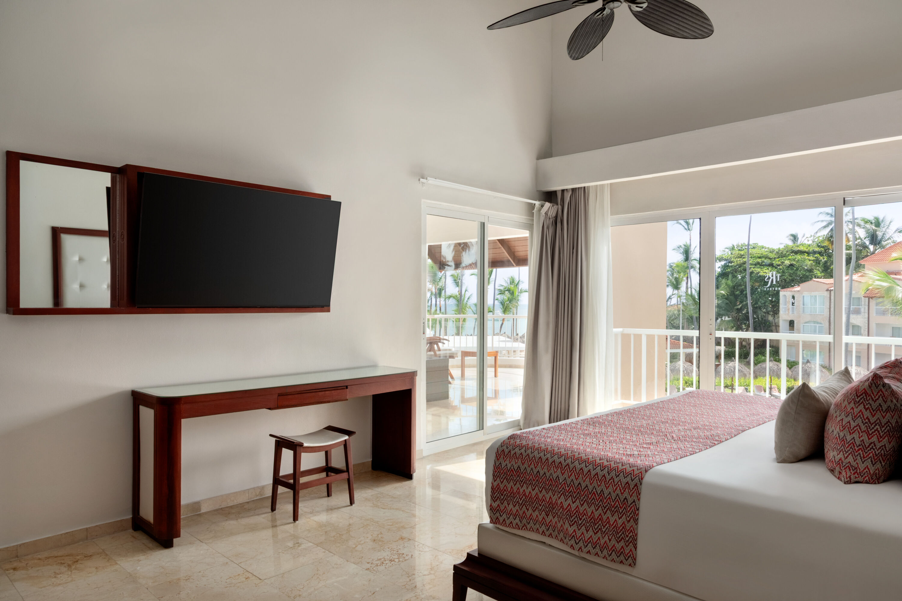 TRS Turquesa Punta Cana, Adults Only - All Inclusive Resort hot tub suite in Punta Cana, Other than US/Canada