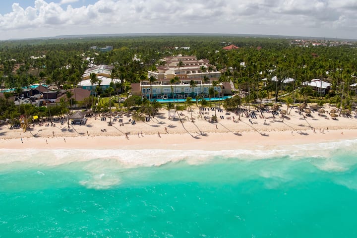 Exterior of Grand Palladium Punta Cana, All Inclusive Resort & Spa hotel in Punta Cana, Other than US/Canada