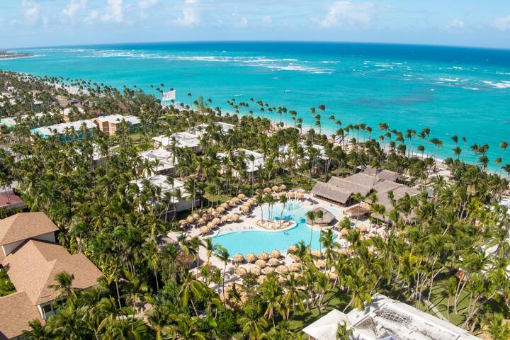 Exterior of Grand Palladium Punta Cana, All Inclusive Resort & Spa hotel in Punta Cana, Other than US/Canada