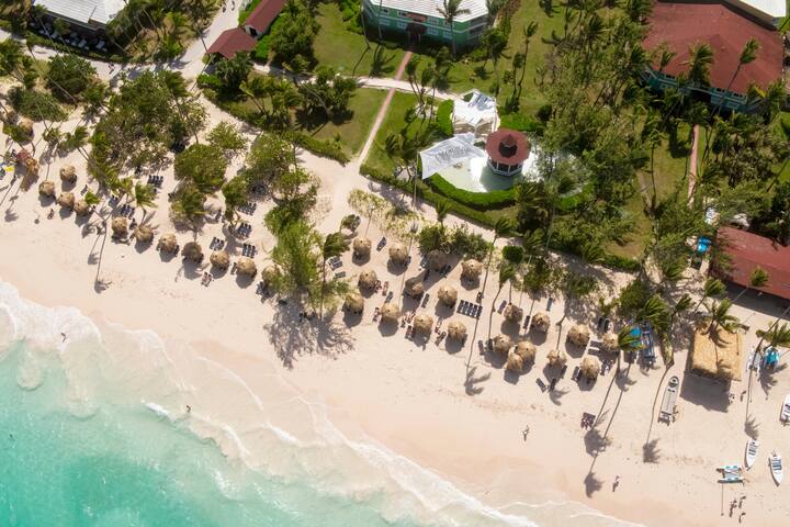 Exterior of Grand Palladium Punta Cana, All Inclusive Resort & Spa hotel in Punta Cana, Other than US/Canada