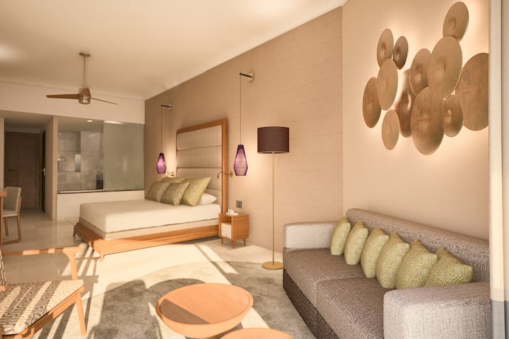 Guest room at the Grand Palladium Punta Cana, All Inclusive Resort & Spa in Punta Cana, Other than US/Canada