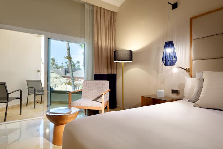 Guest room at the Grand Palladium Punta Cana, All Inclusive Resort & Spa in Punta Cana, Other than US/Canada