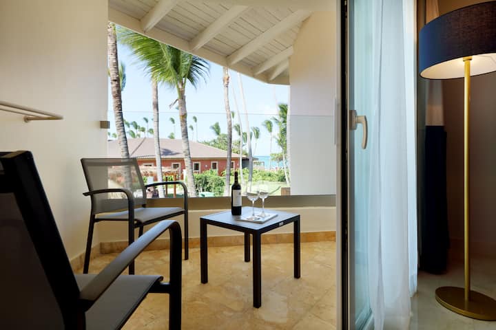 Guest room at the Grand Palladium Punta Cana, All Inclusive Resort & Spa in Punta Cana, Other than US/Canada