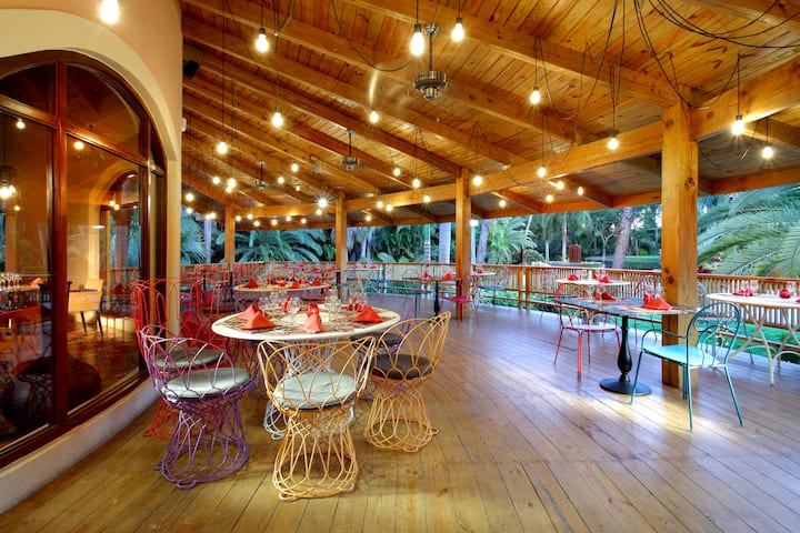 Grand Palladium Punta Cana, All Inclusive Resort & Spa restaurant in Punta Cana, Other than US/Canada