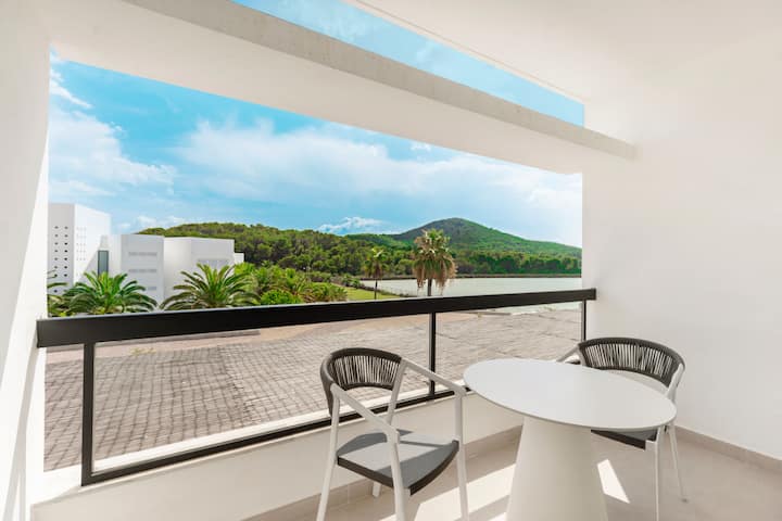 Grand Palladium Select Palace Ibiza suite in Sant Jordi De Ses Salines, Other than US/Canada