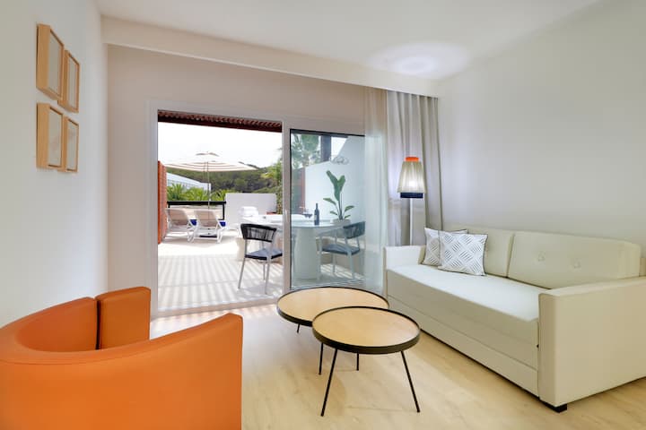 Grand Palladium Select Palace Ibiza suite in Sant Jordi De Ses Salines, Other than US/Canada