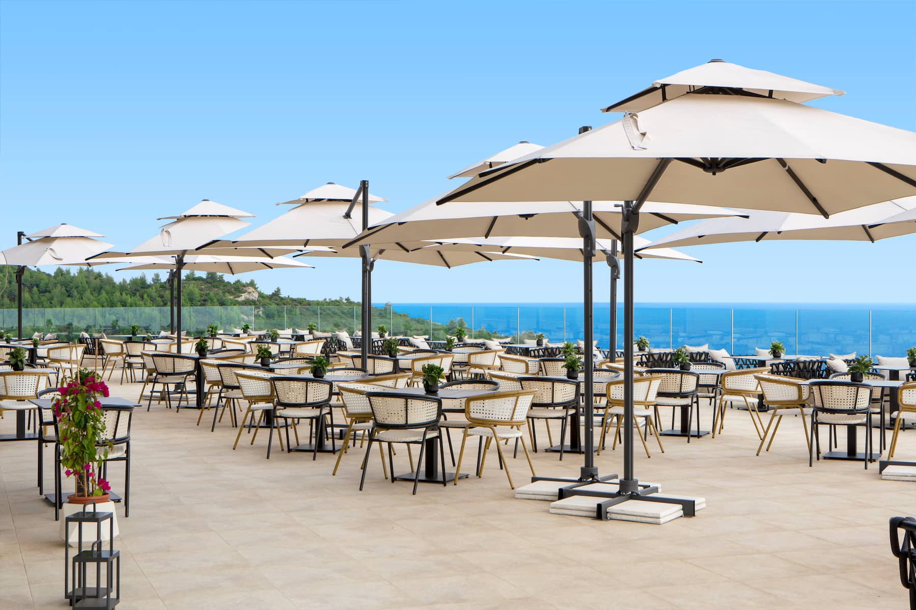 Ajul Luxury Hotel & Spa Resort, A Registry Collection Hotel restaurant in Agia Paraskevi Chalikidi, Other than US/Canada