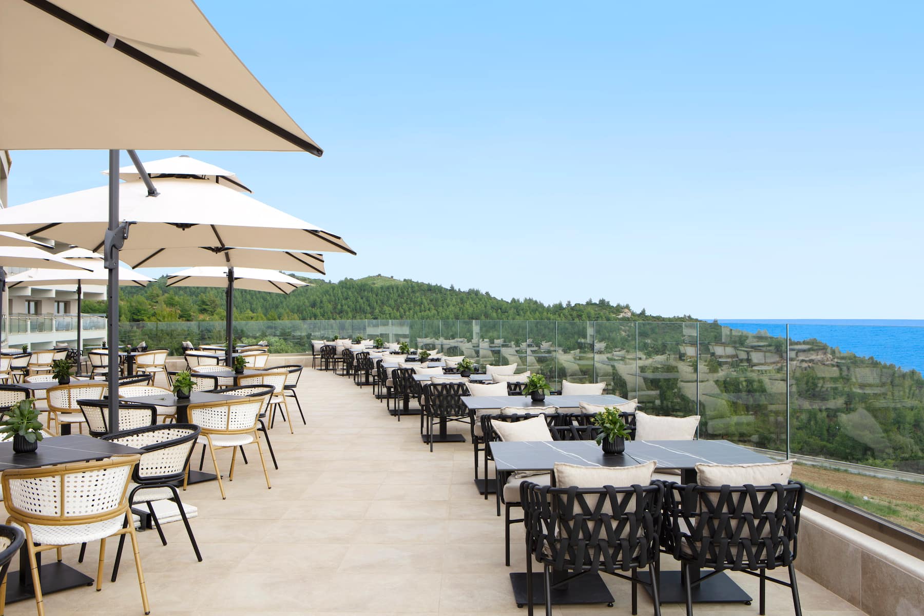 Ajul Luxury Hotel & Spa Resort, A Registry Collection Hotel restaurant in Agia Paraskevi Chalikidi, Other than US/Canada